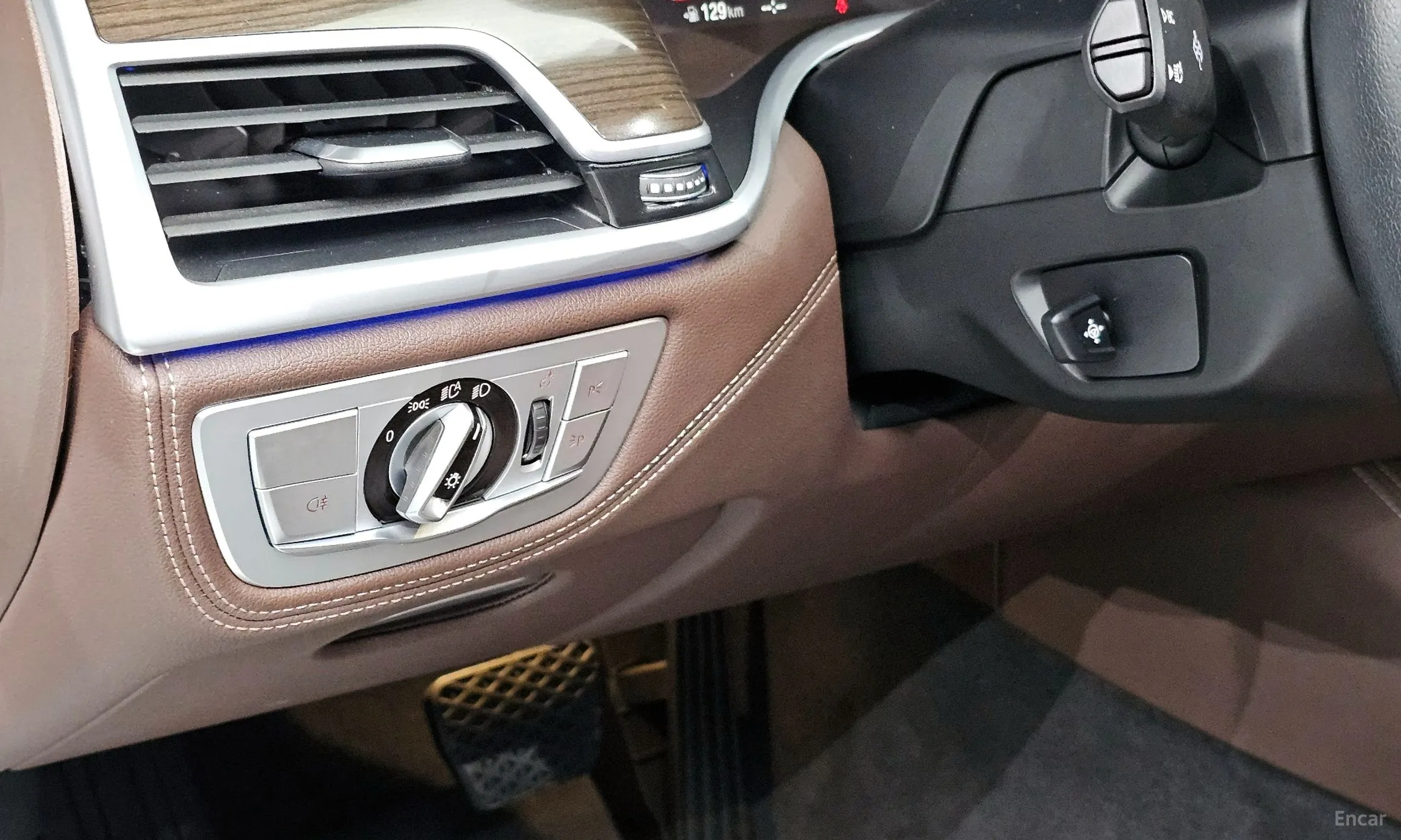 BMW 7 Series (G11) превью 15