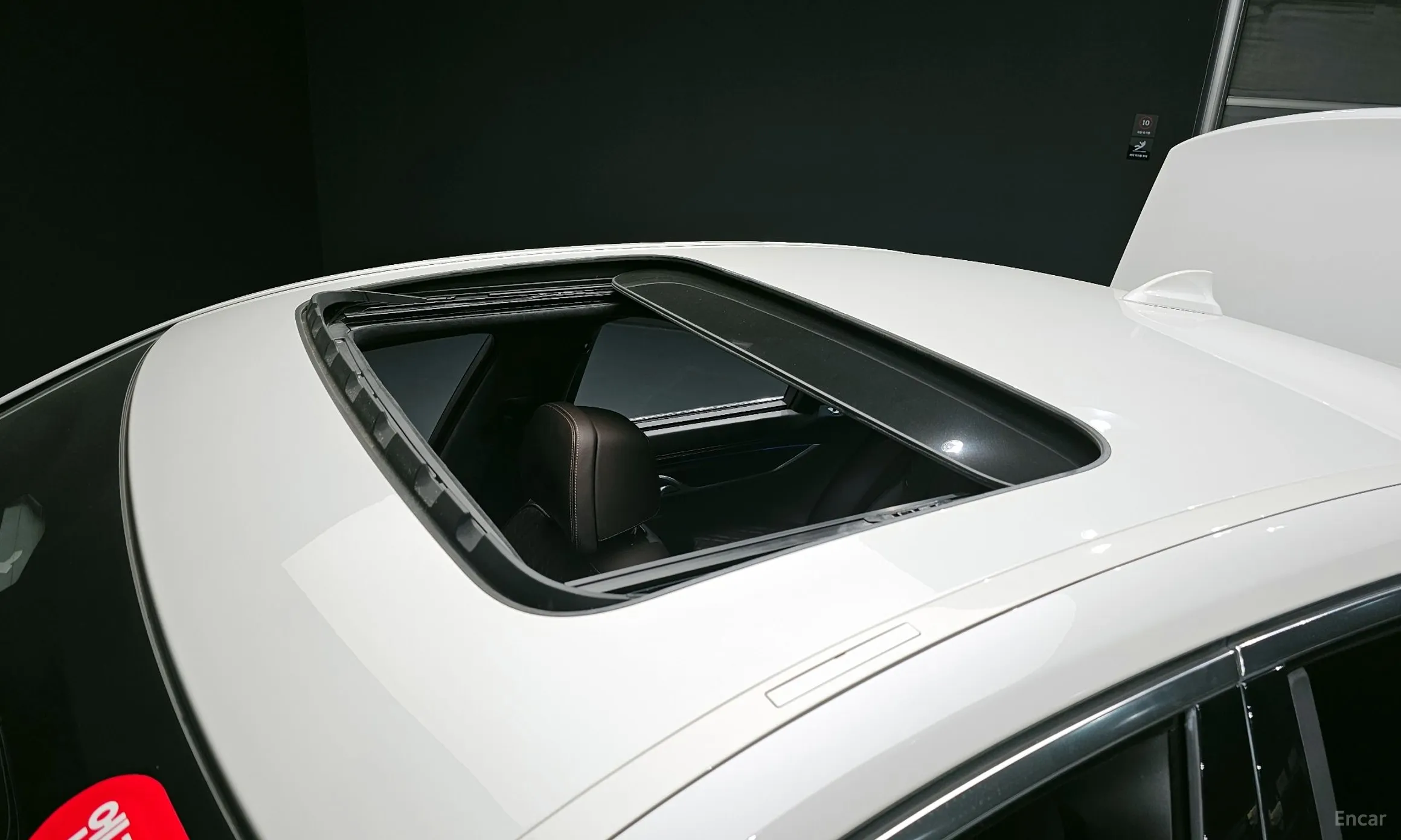 BMW 7 Series (G11) превью 16