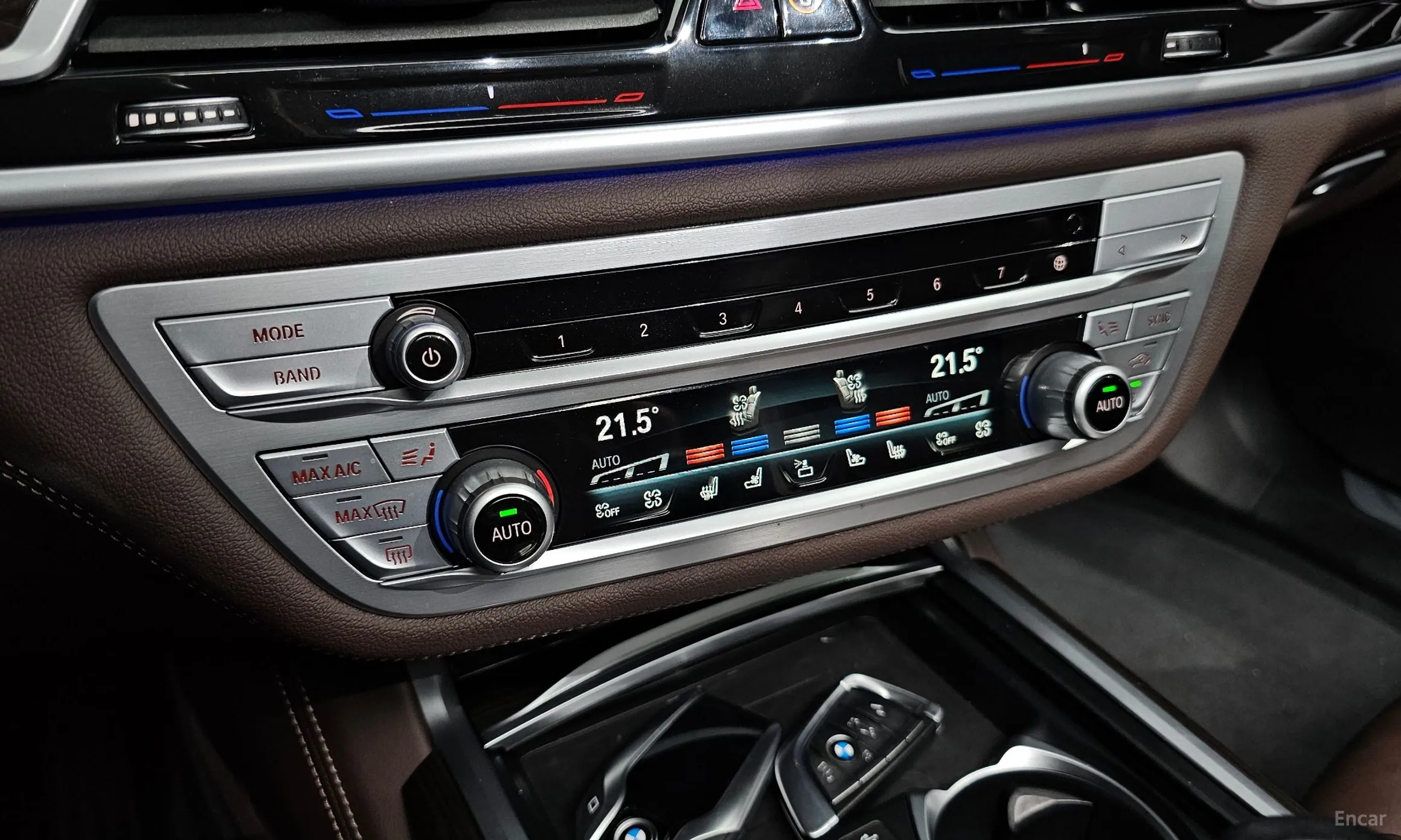 BMW 7 Series (G11) превью 20