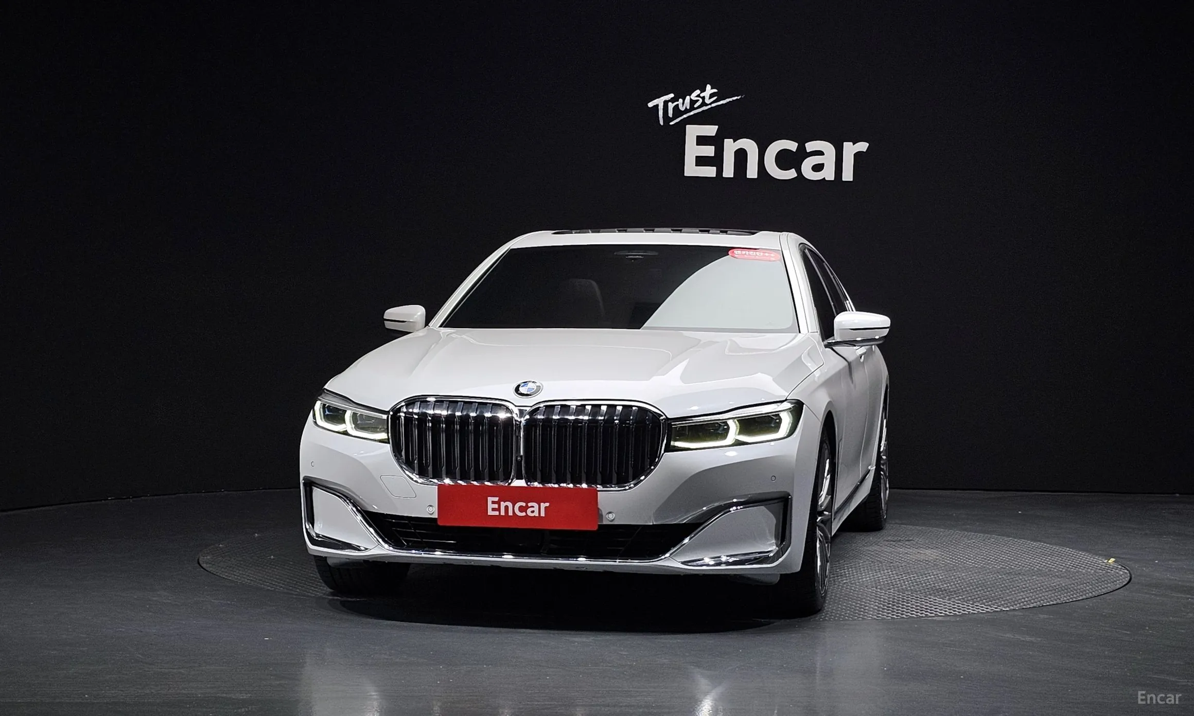 BMW 7 Series (G11) превью 3