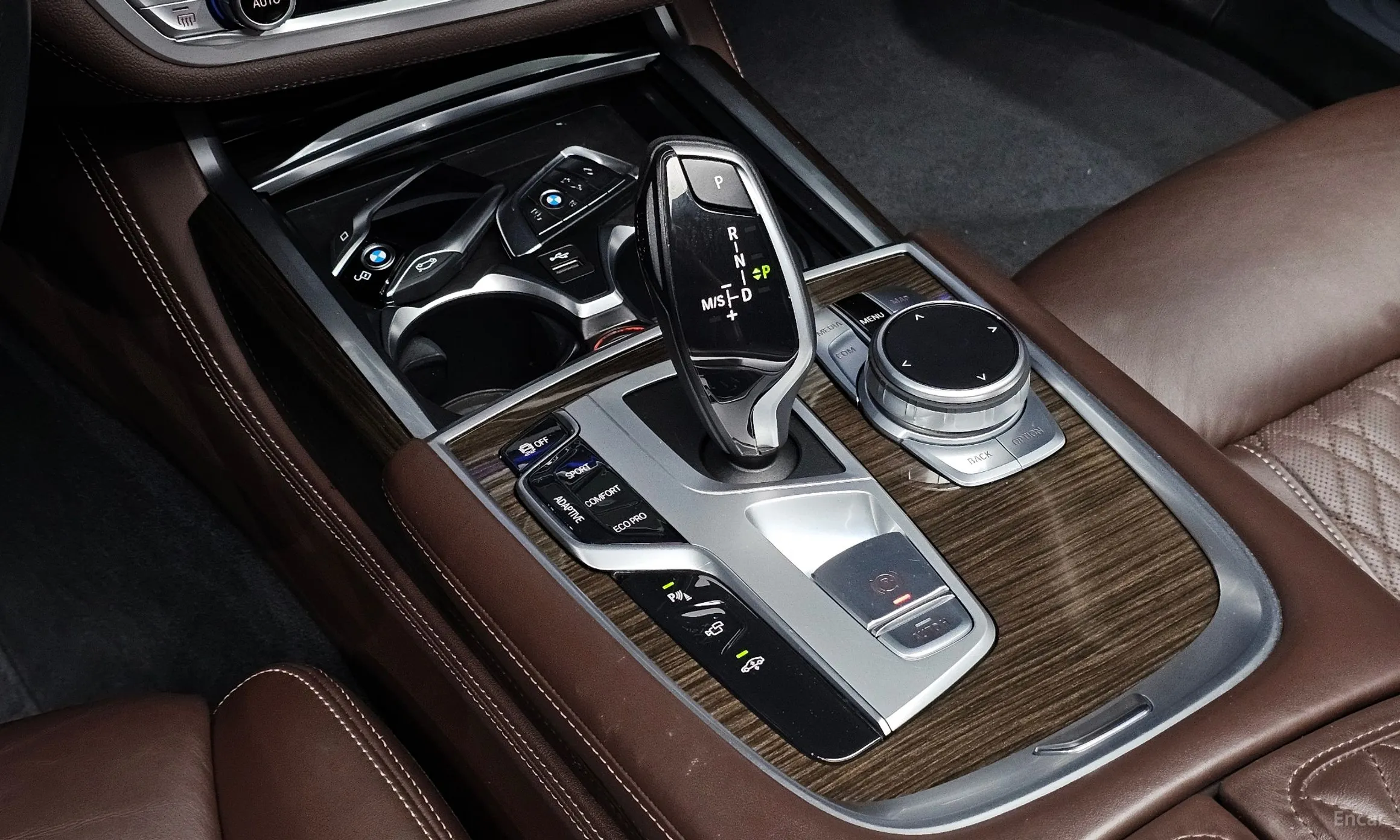 BMW 7 Series (G11) превью 9