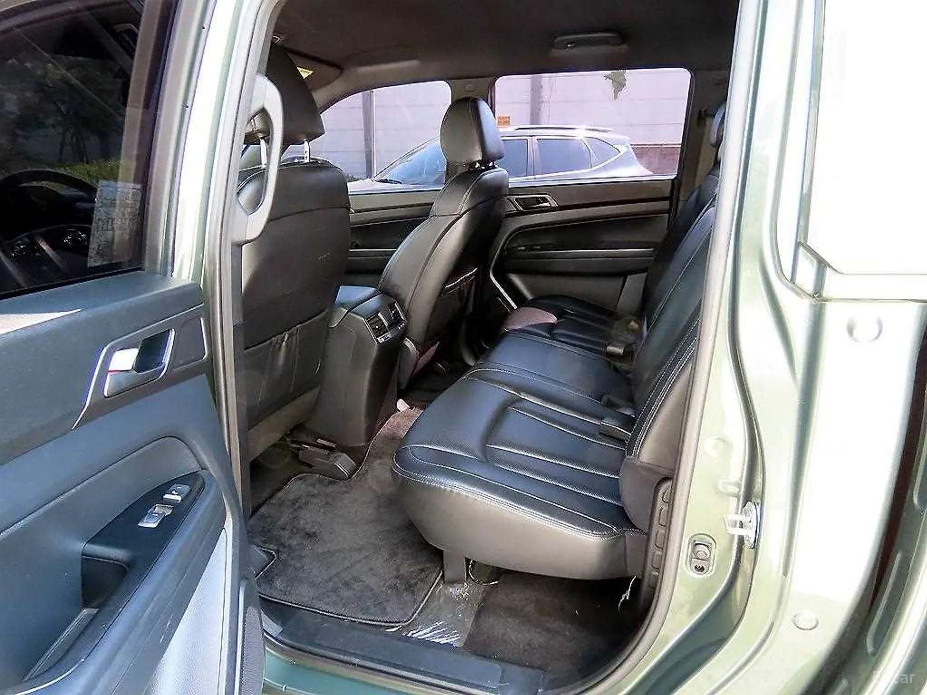 KG Mobility (SsangYong) Rexton Sports Khan превью 18