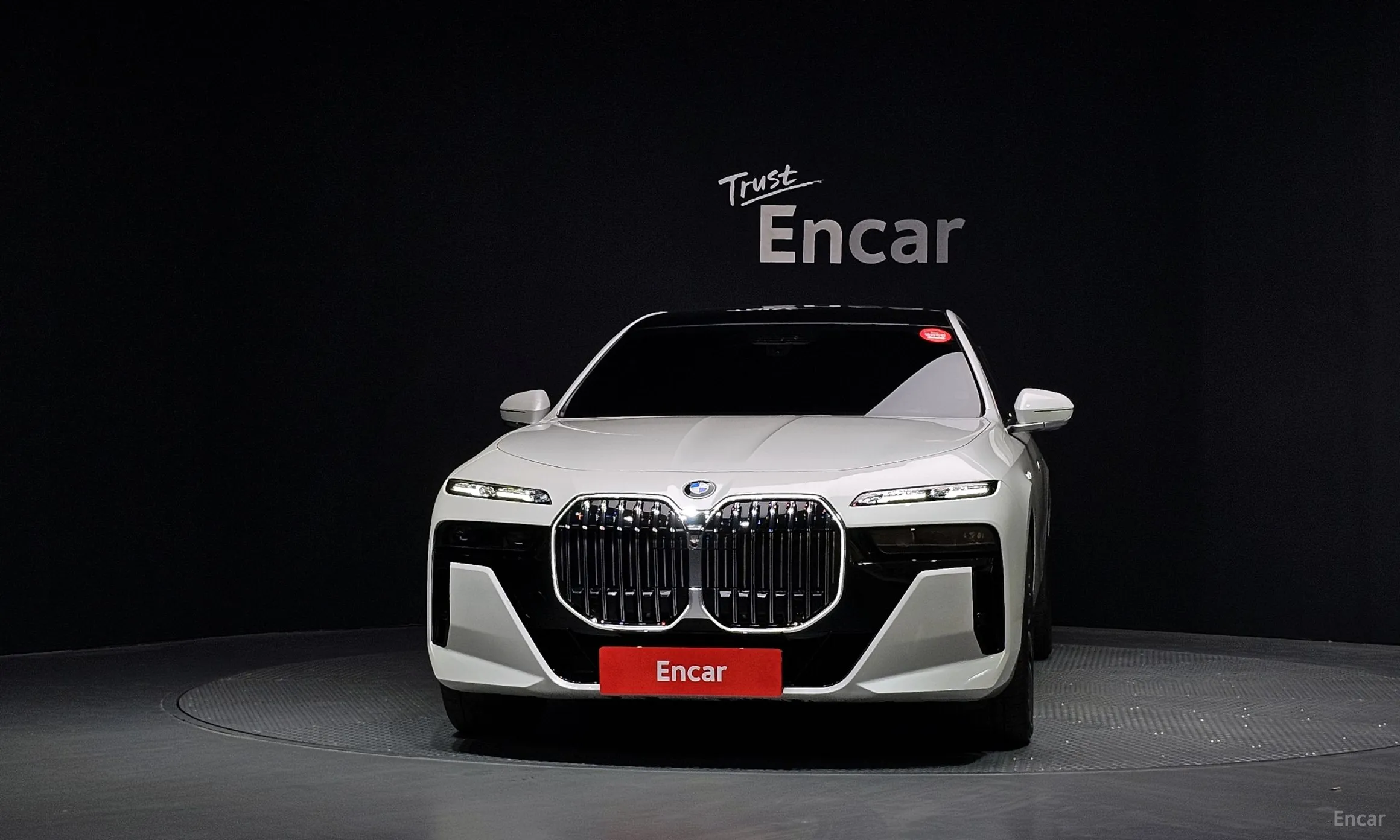 BMW 7 Series (G70) превью 3