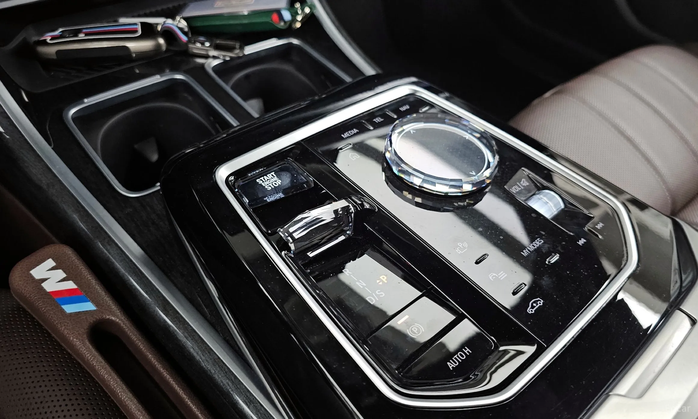 BMW 7 Series (G70) превью 9