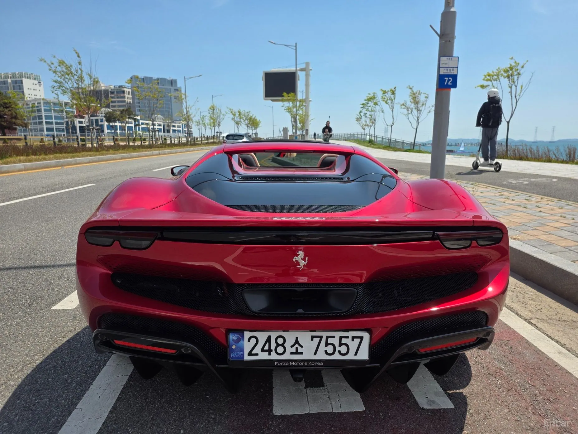Ferrari 296 GTS превью 12