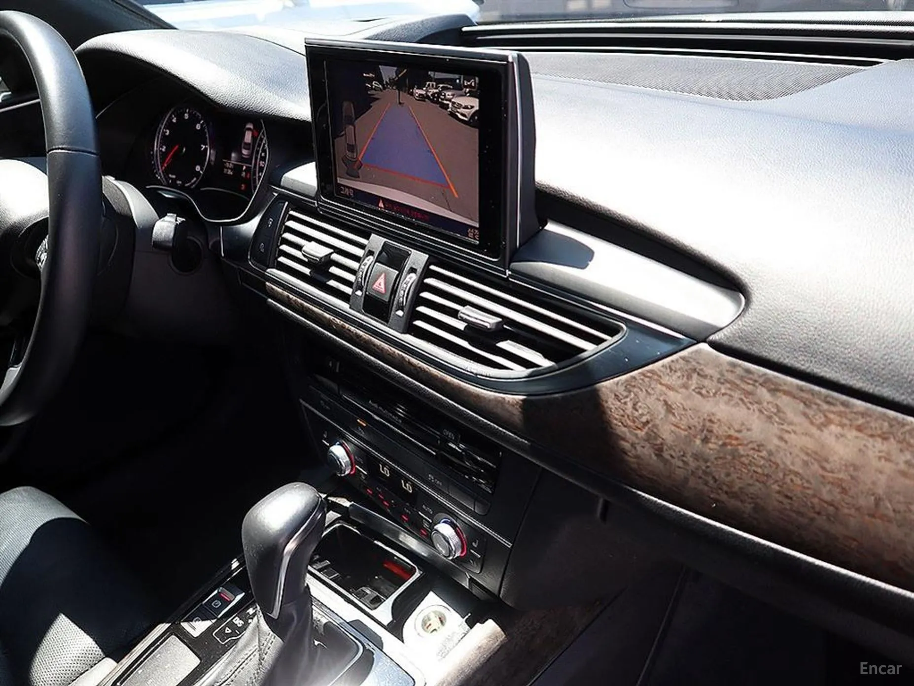 Audi New A6 превью 11