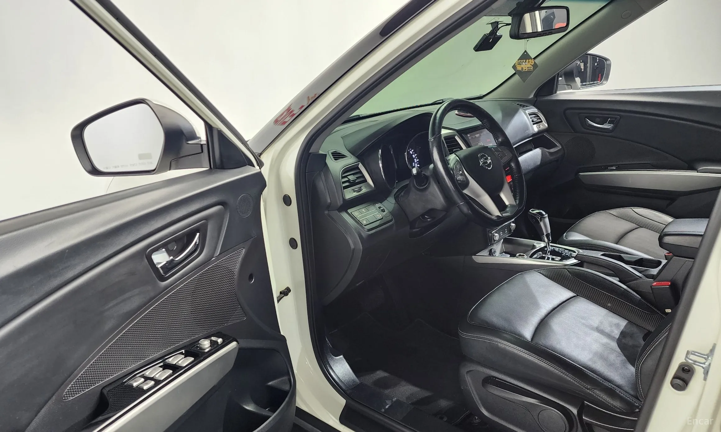 KG Mobility (SsangYong) Tivoli, Lazio превью 10