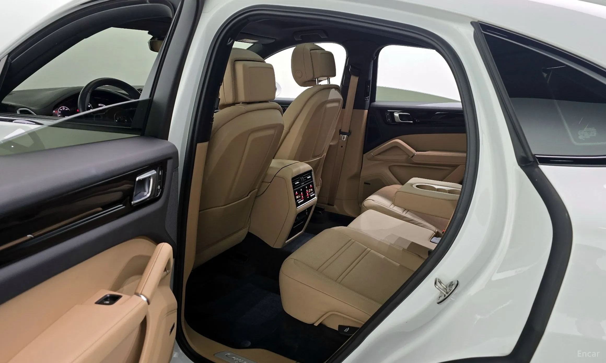 Porsche Cayenne (PO536) превью 11