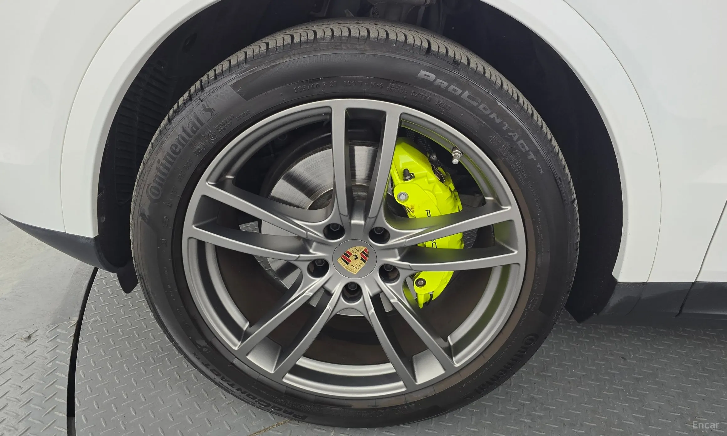 Porsche Cayenne (PO536) превью 5