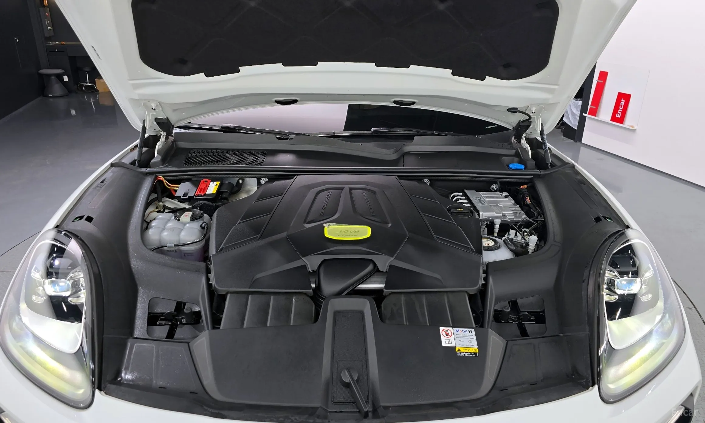 Porsche Cayenne (PO536) превью 6