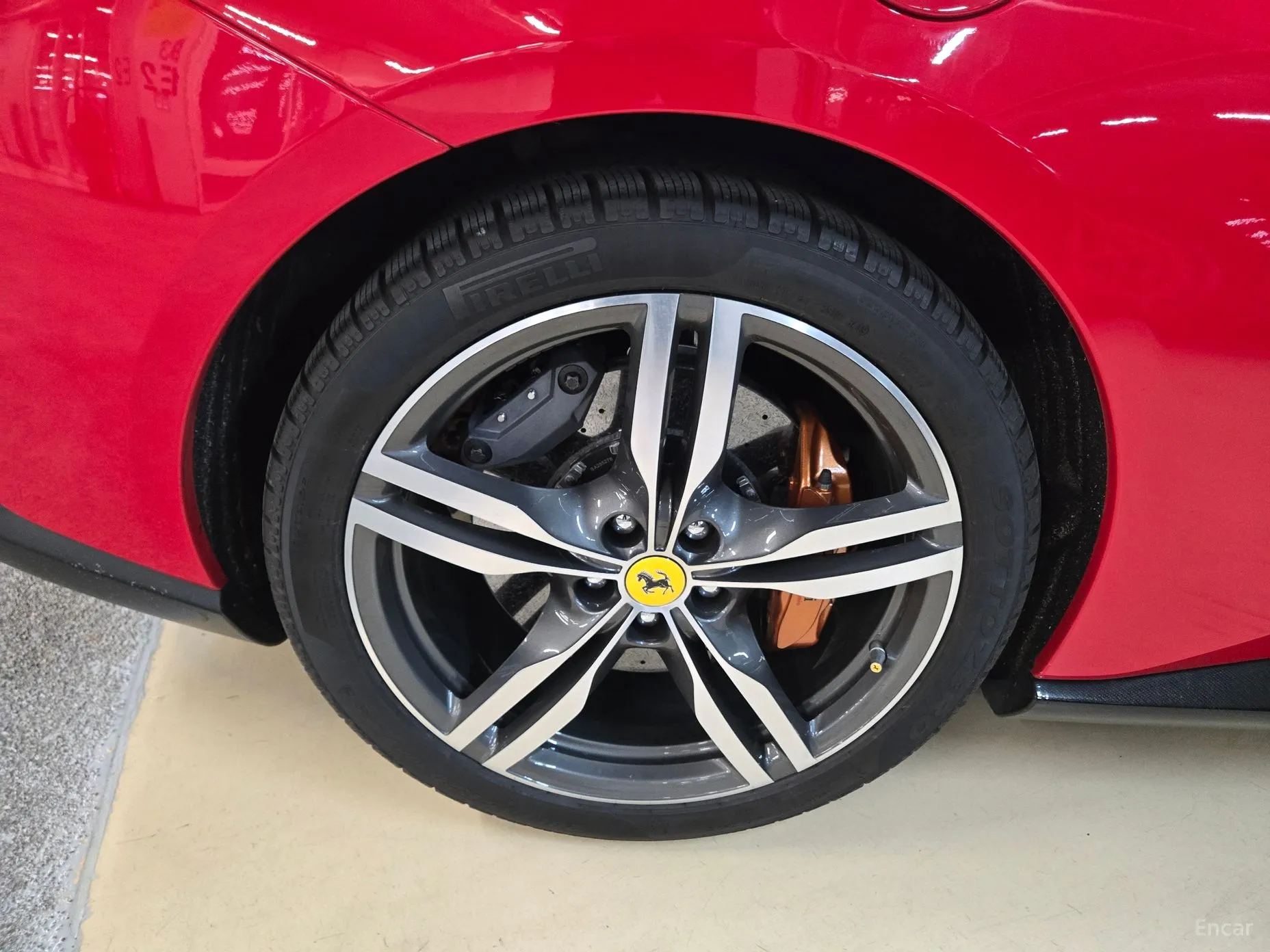 Ferrari Portofino превью 12