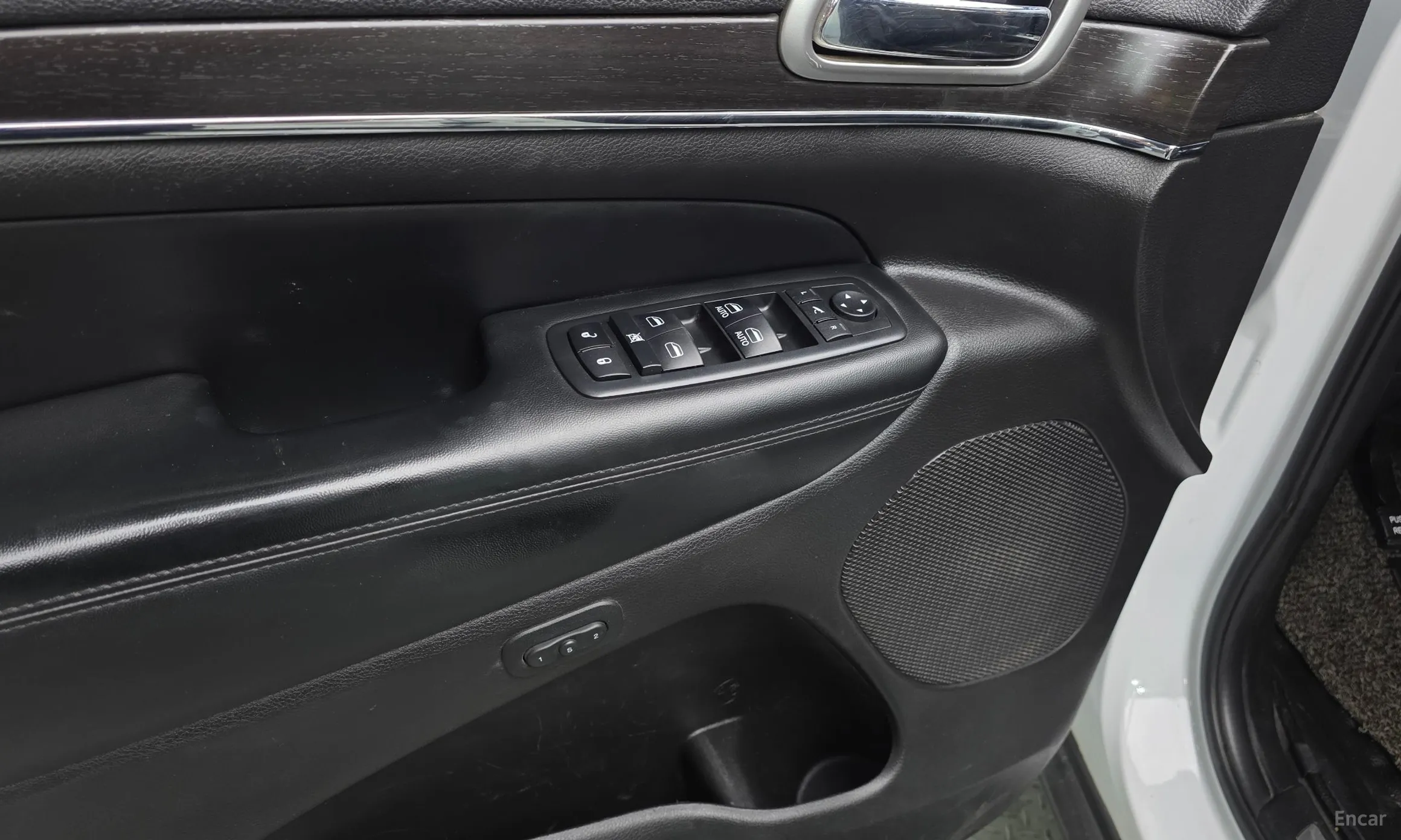 Jeep Grand Cherokee превью 19