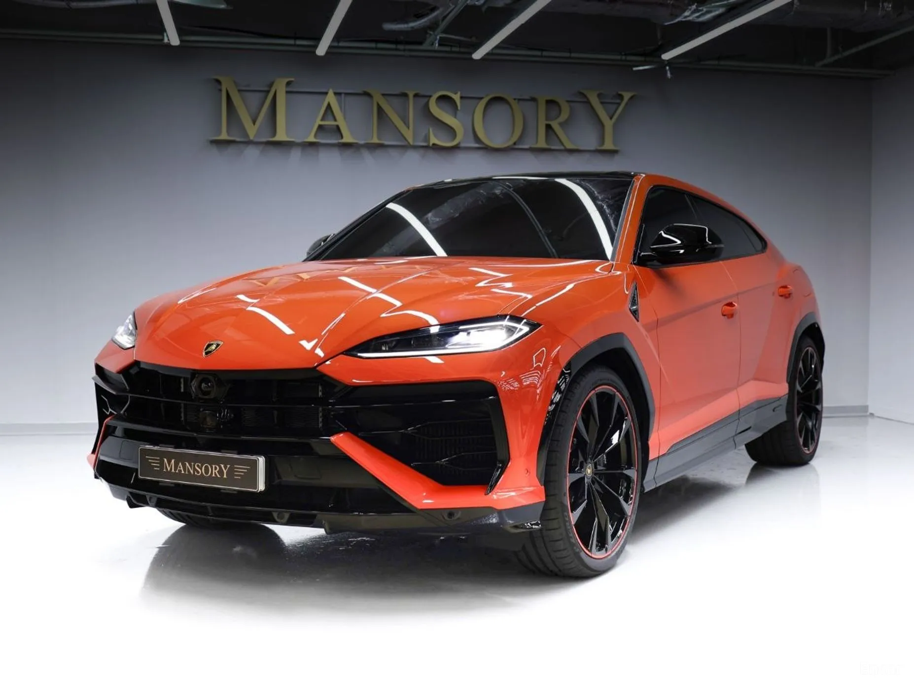 Lamborghini Urus превью 3
