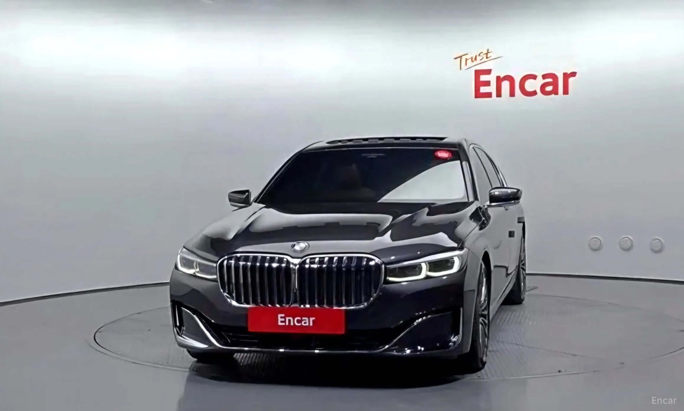 BMW 7 Series (G11) превью 3