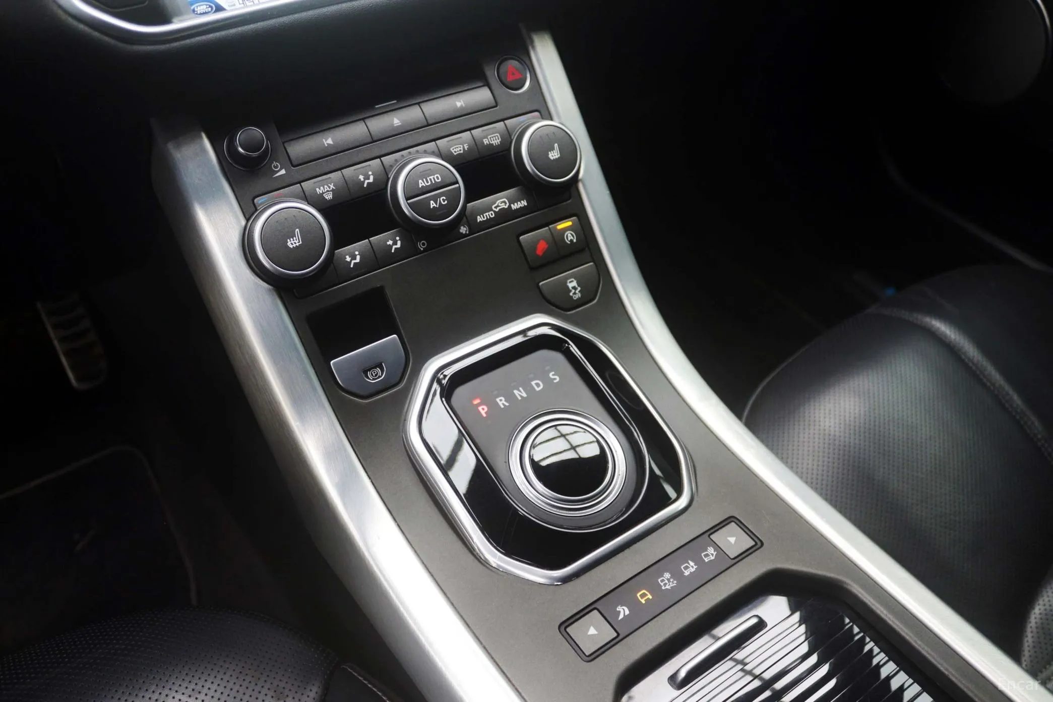 Land Rover Range Rover Evoque превью 13