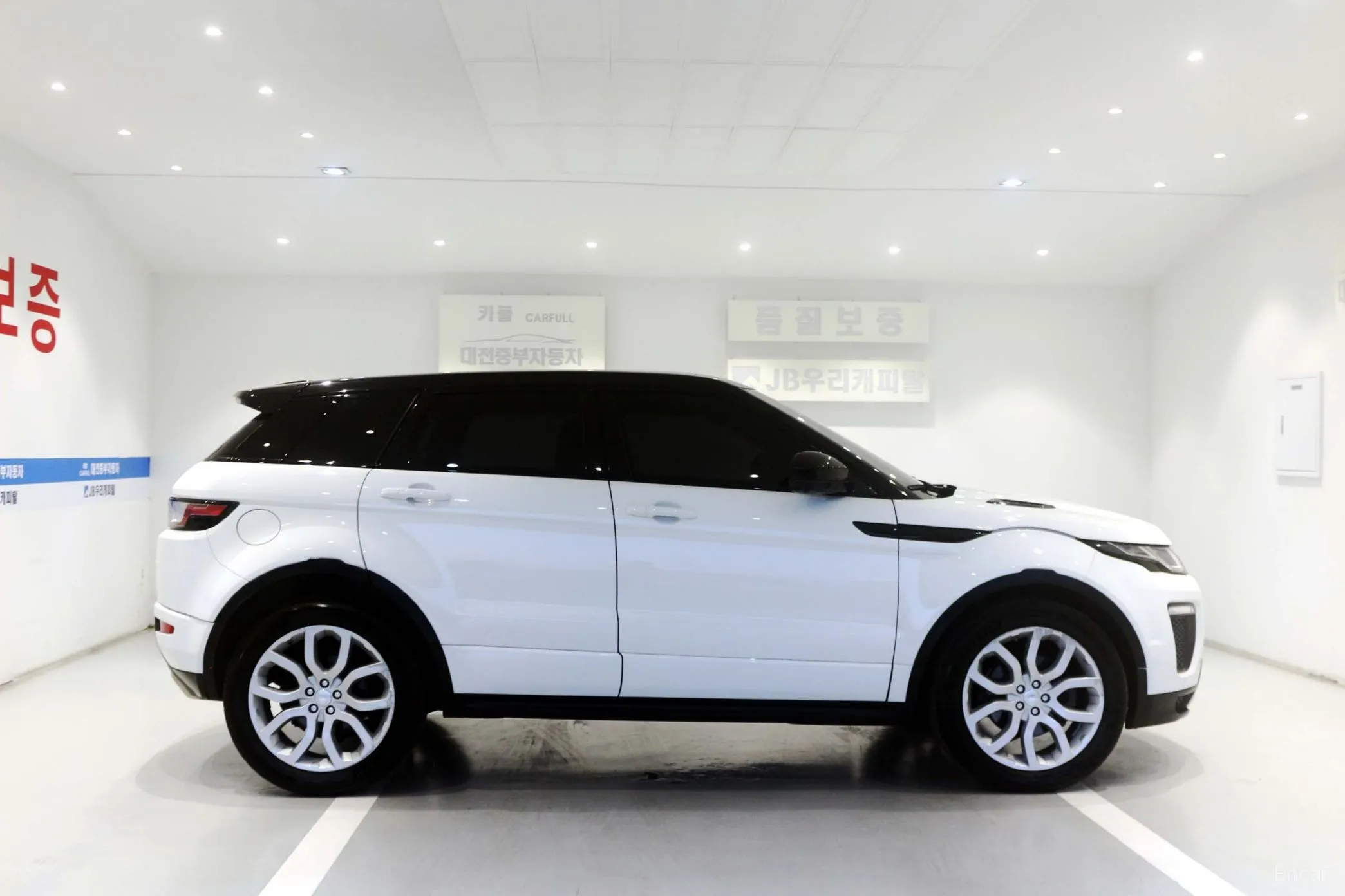 Land Rover Range Rover Evoque превью 5