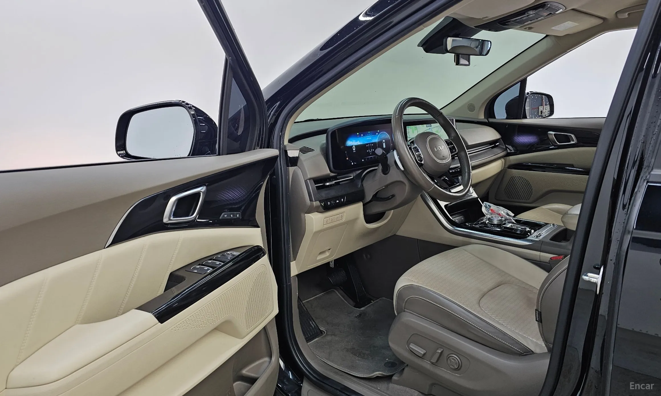 Kia Carnival Gen 4 превью 10