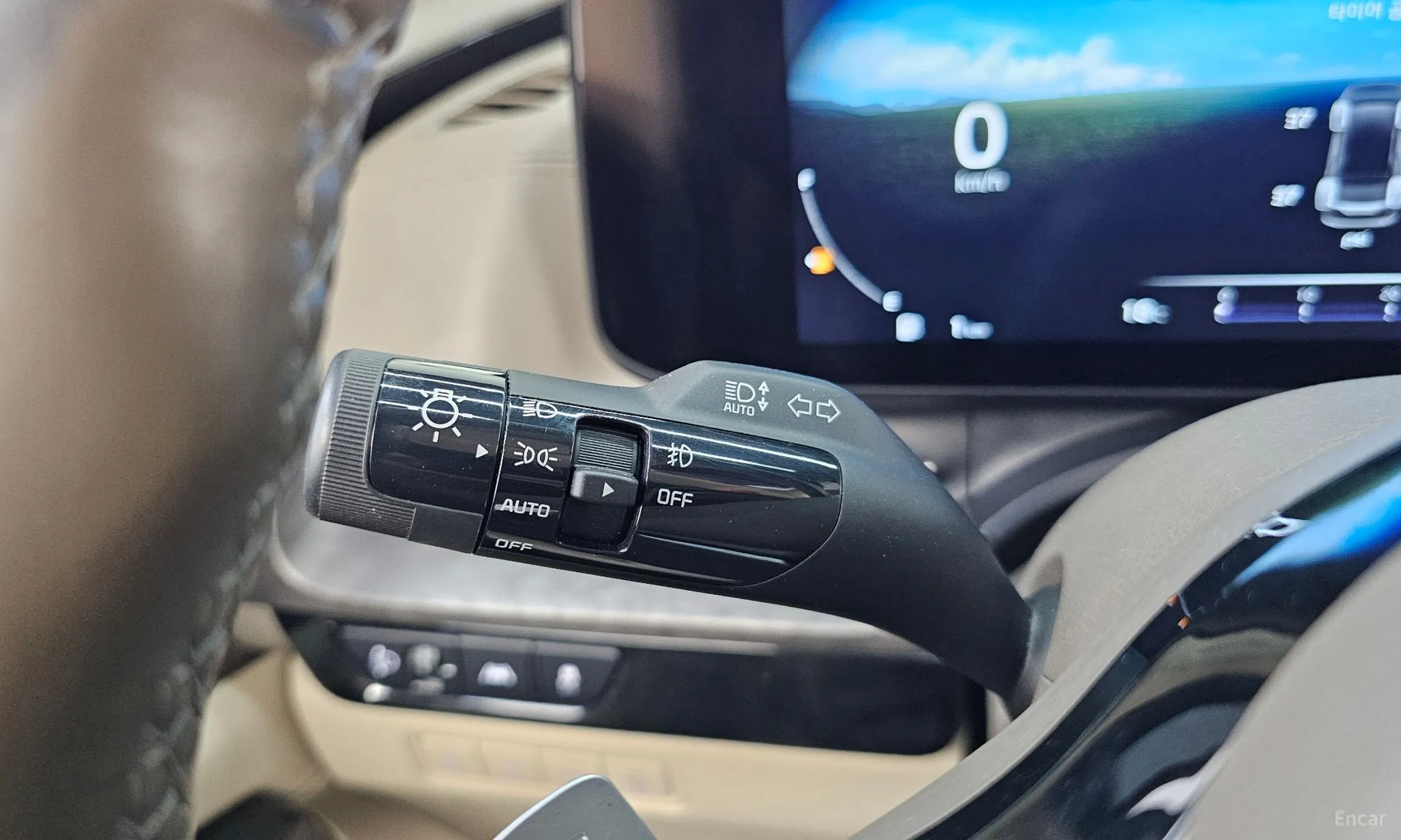 Kia Carnival Gen 4 превью 18