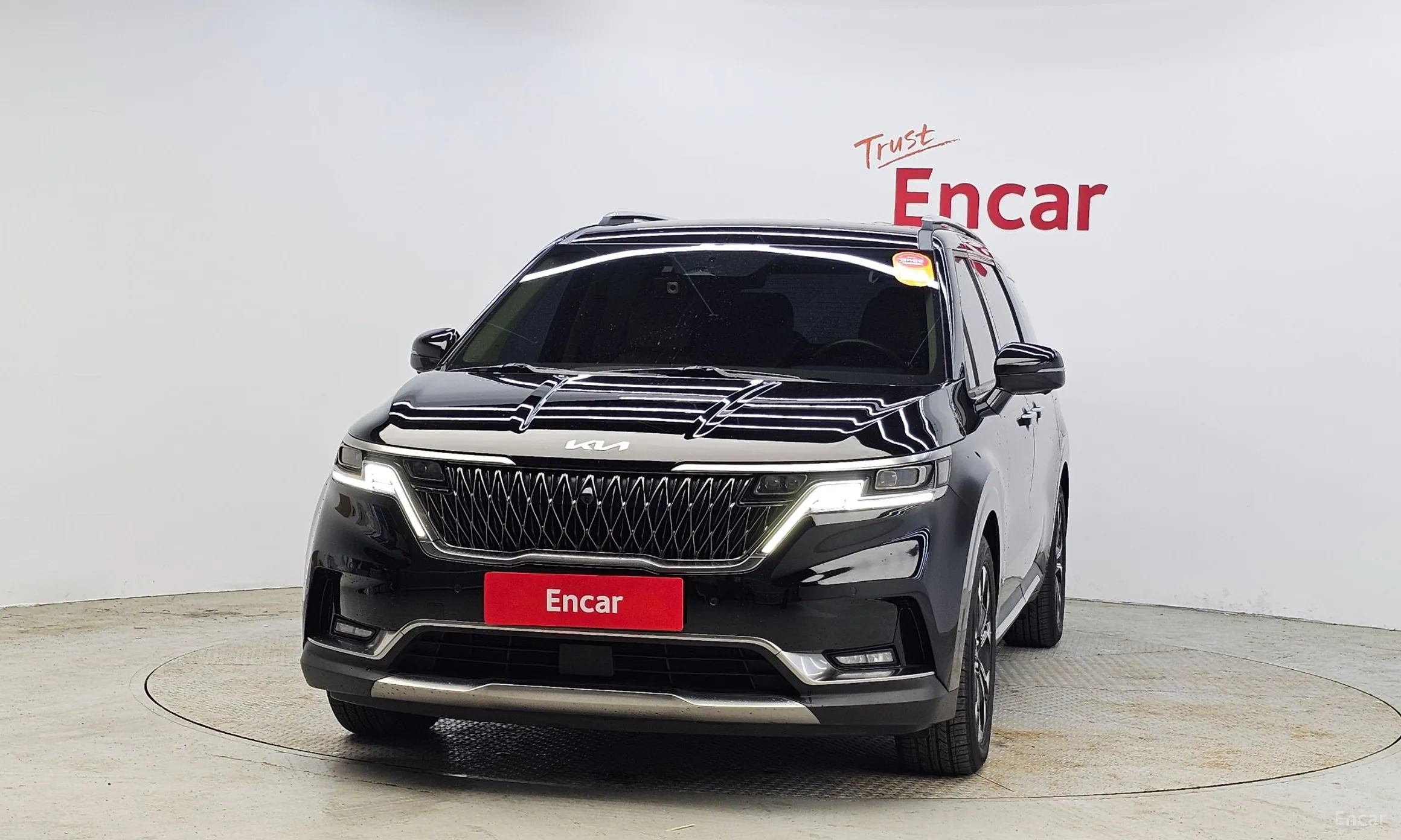 Kia Carnival Gen 4 превью 3