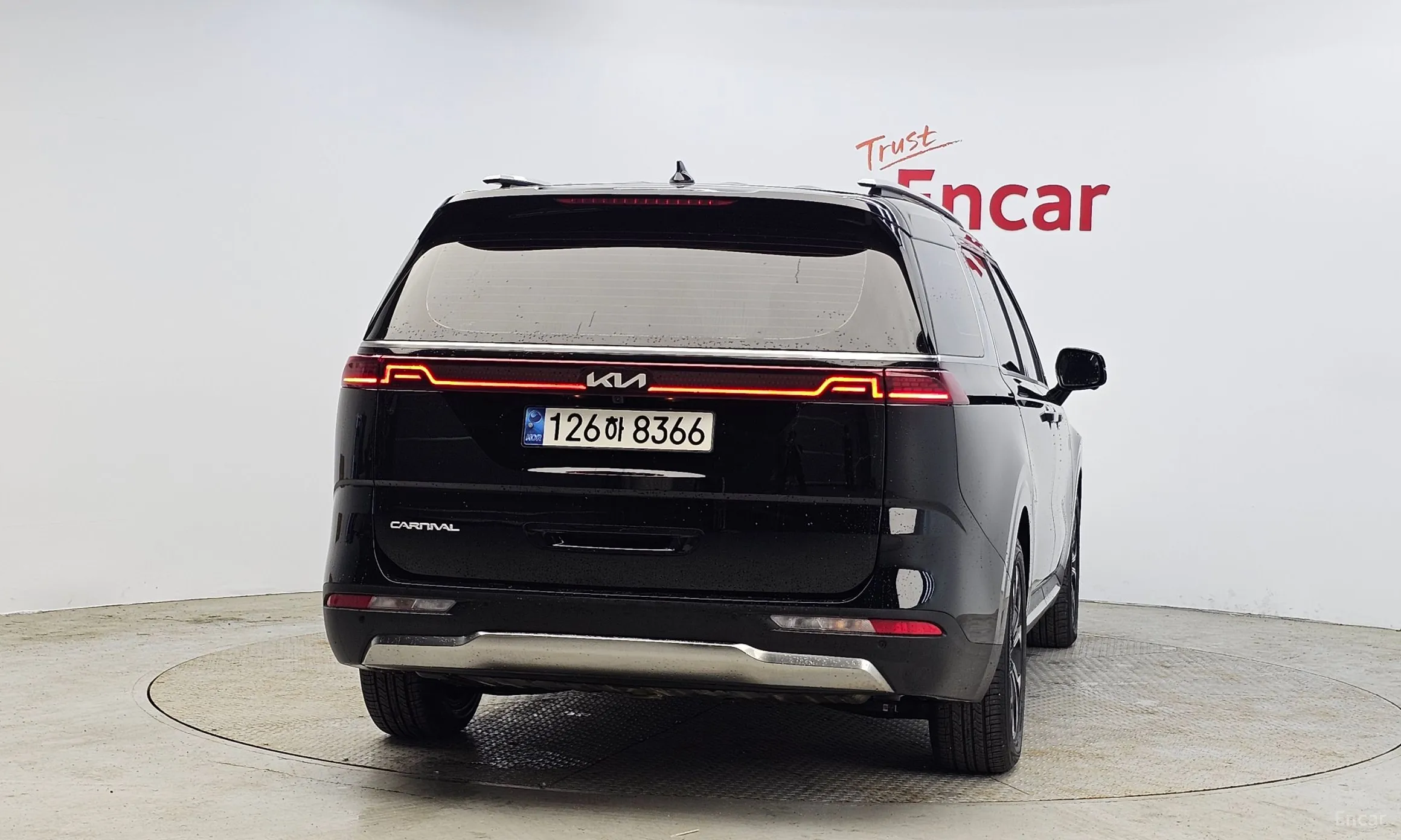 Kia Carnival Gen 4 превью 4