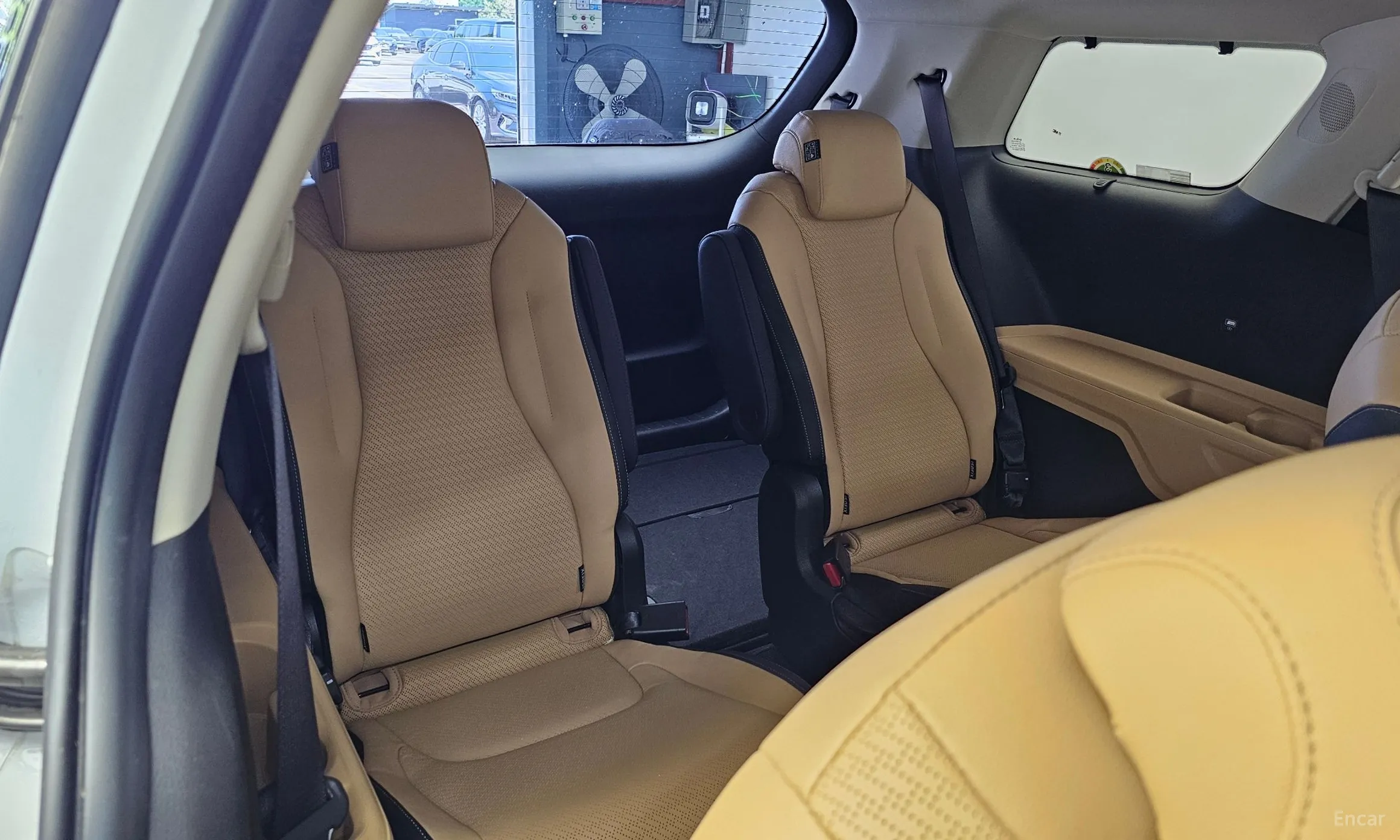 Kia Carnival Gen 4 превью 18