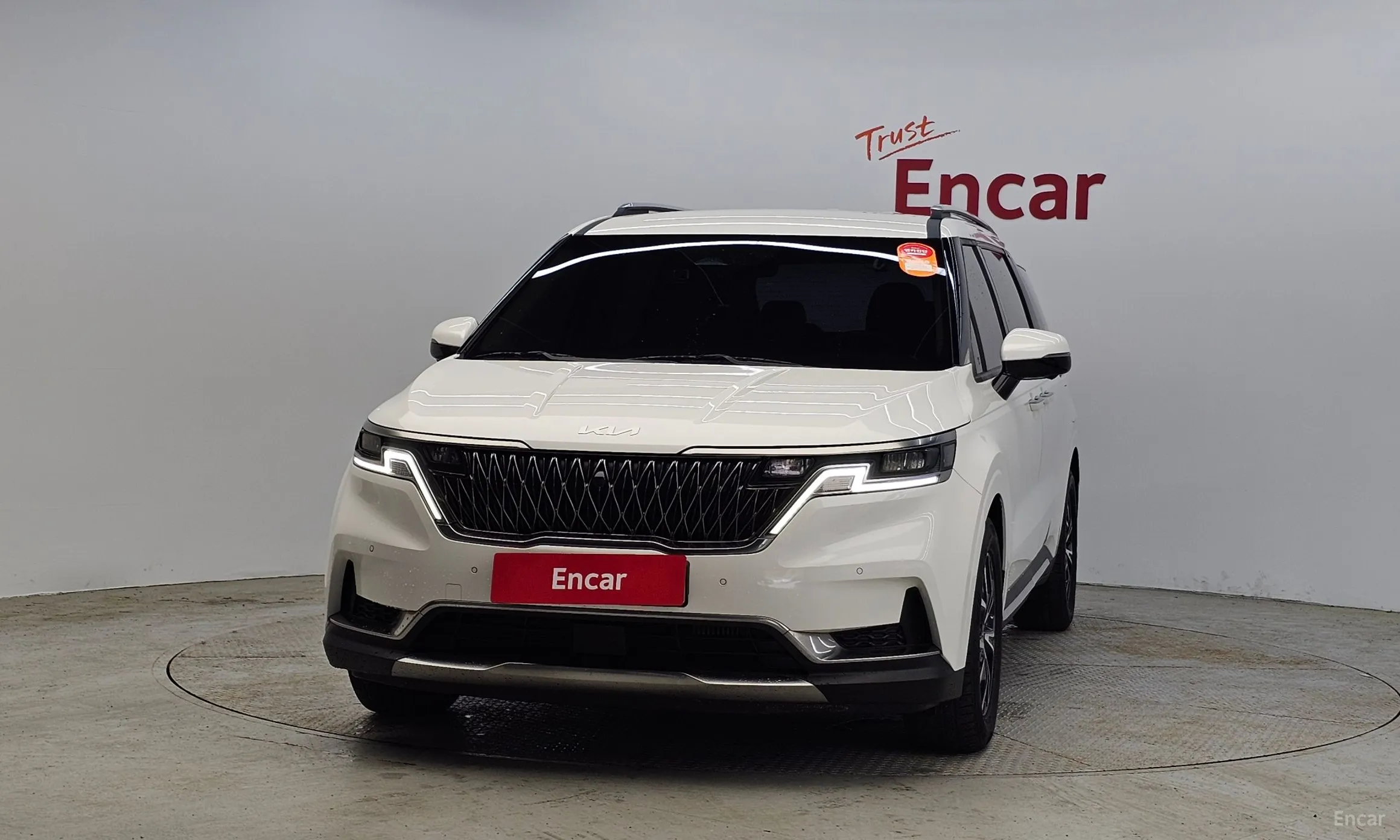 Kia Carnival Gen 4 превью 3