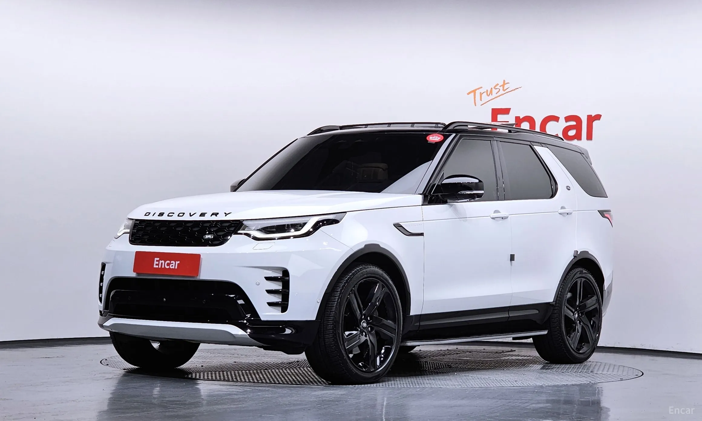 Land Rover Discovery 5
