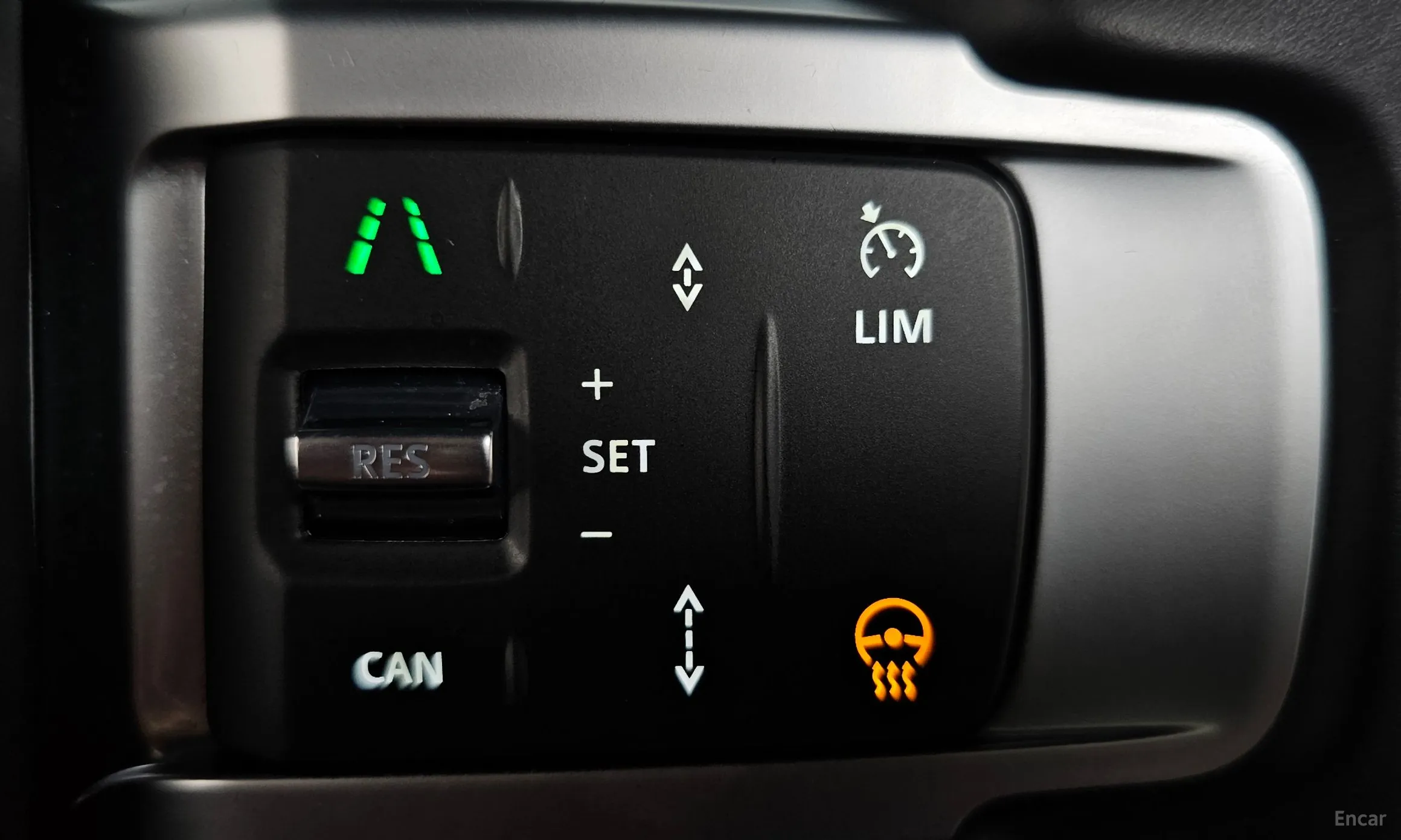 Land Rover Discovery 5 превью 19