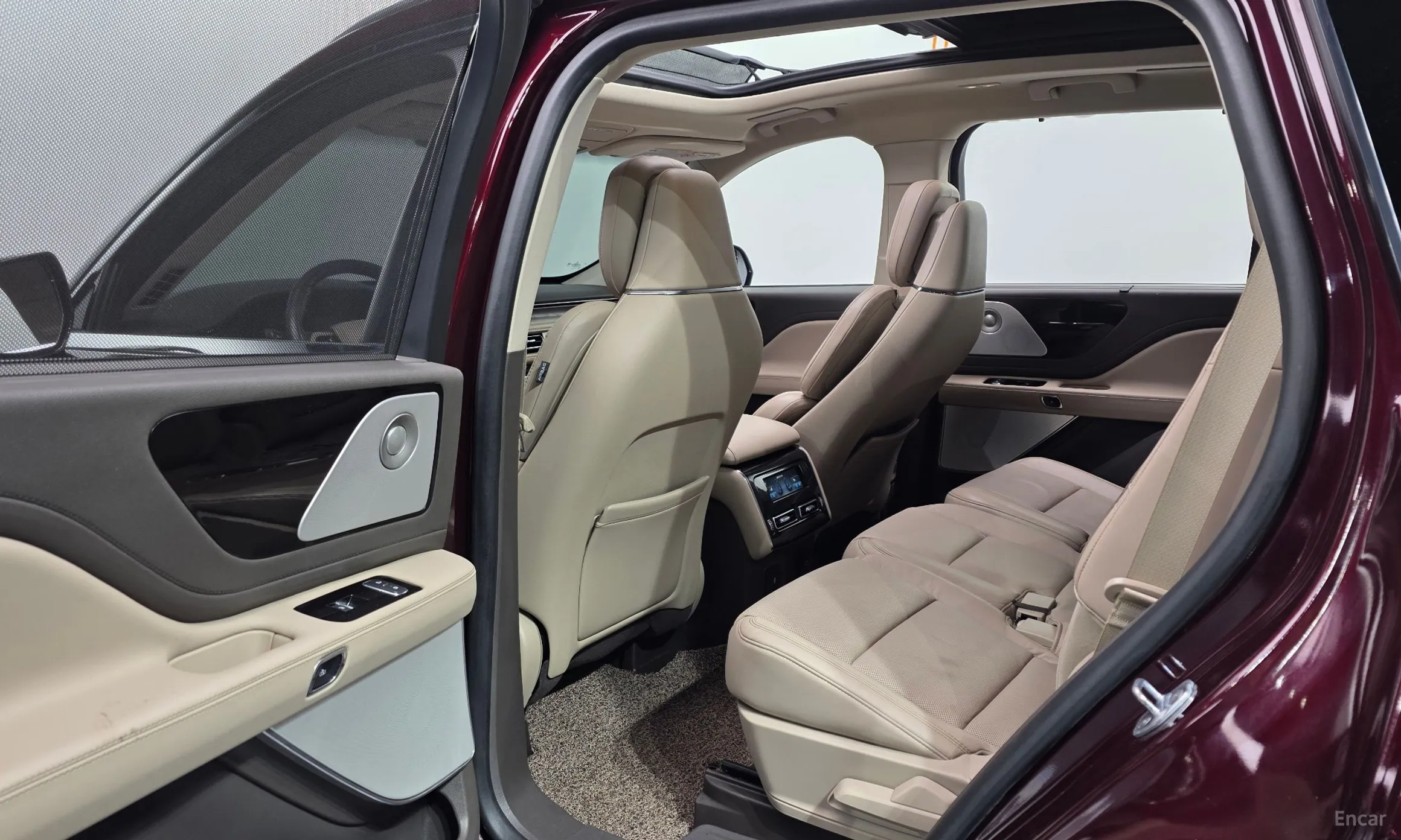 Lincoln Aviator 2nd Generation превью 11