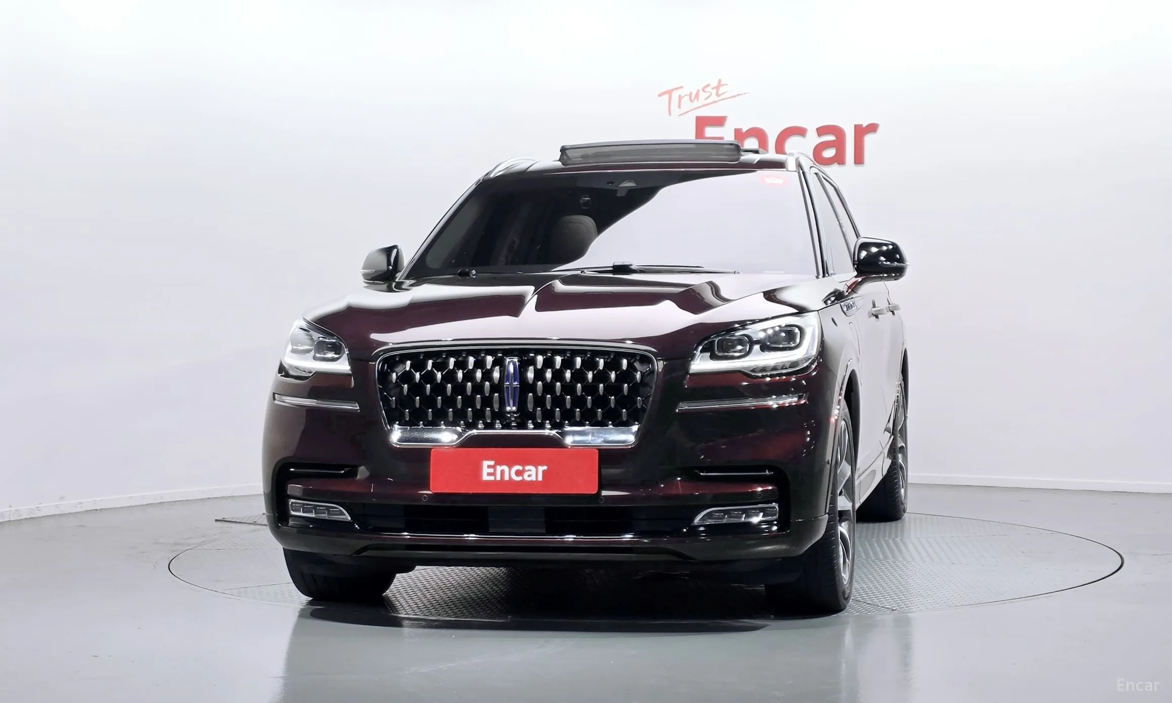 Lincoln Aviator 2nd Generation превью 3
