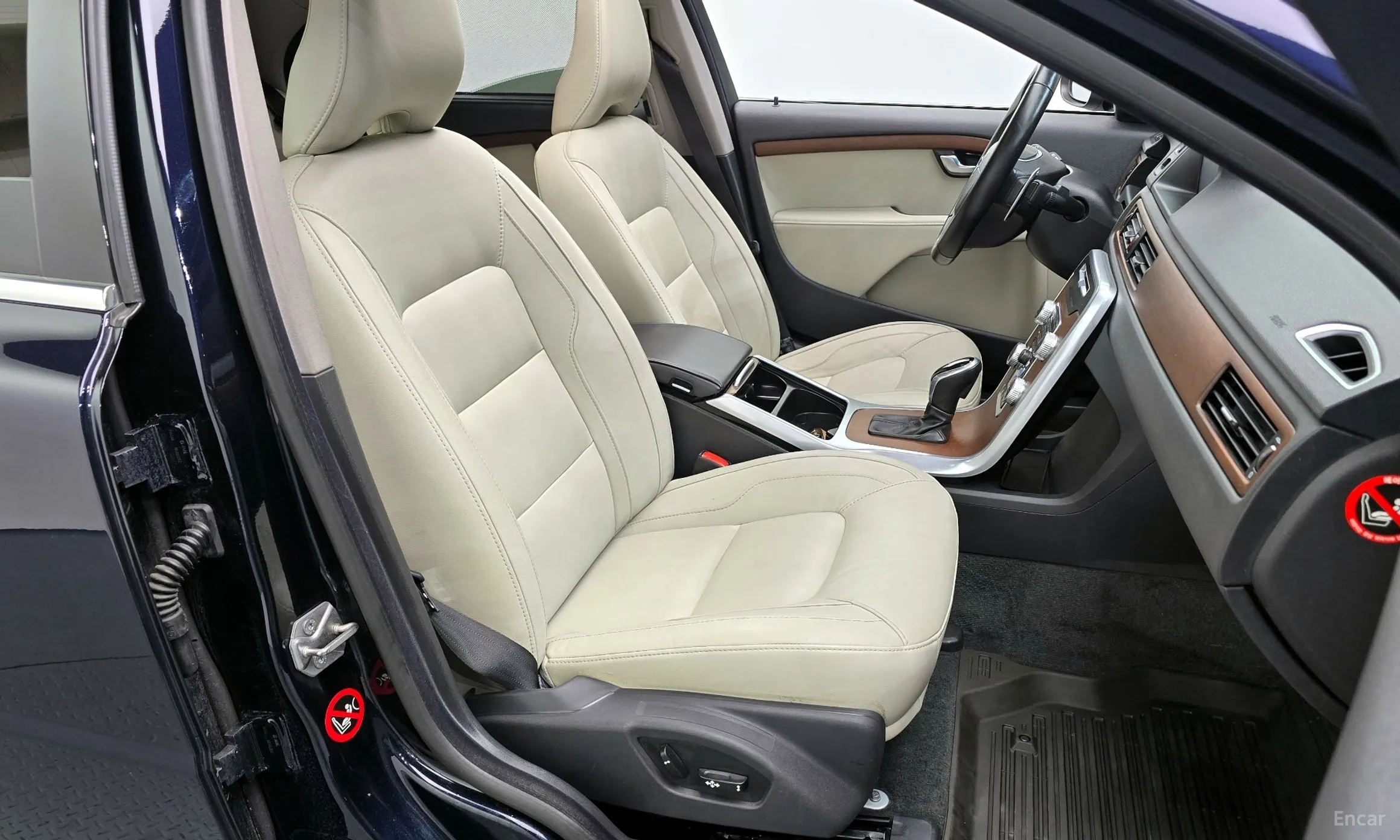 Volvo S80 превью 12