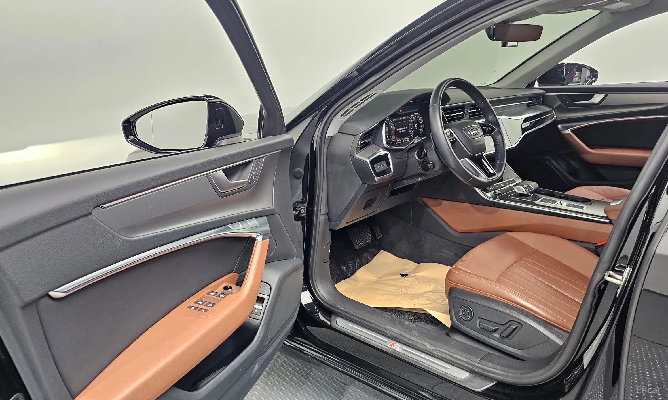 Audi A6 (C8) превью 10
