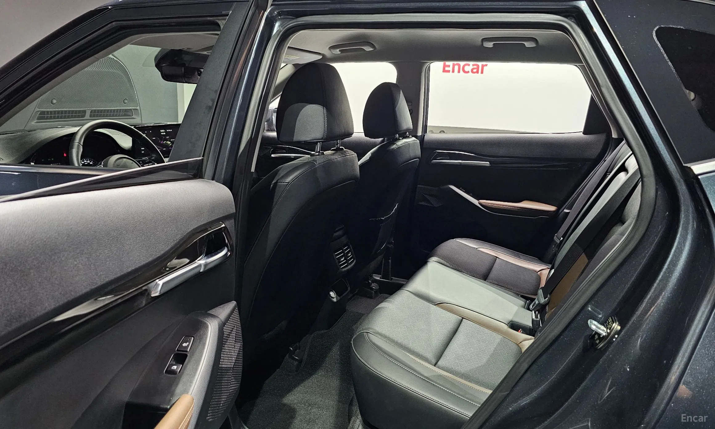 Kia Seltos превью 11