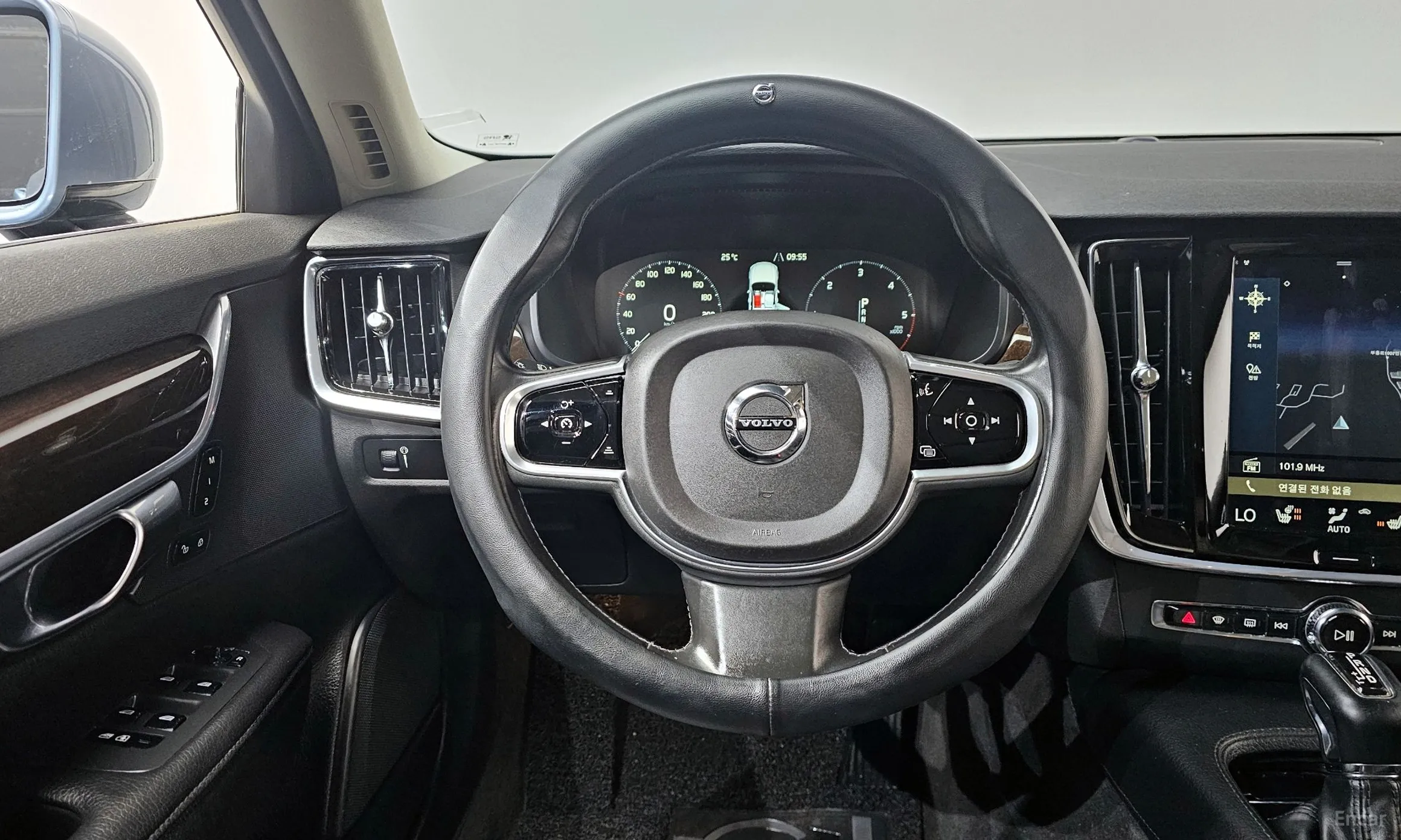 Volvo S90 превью 12