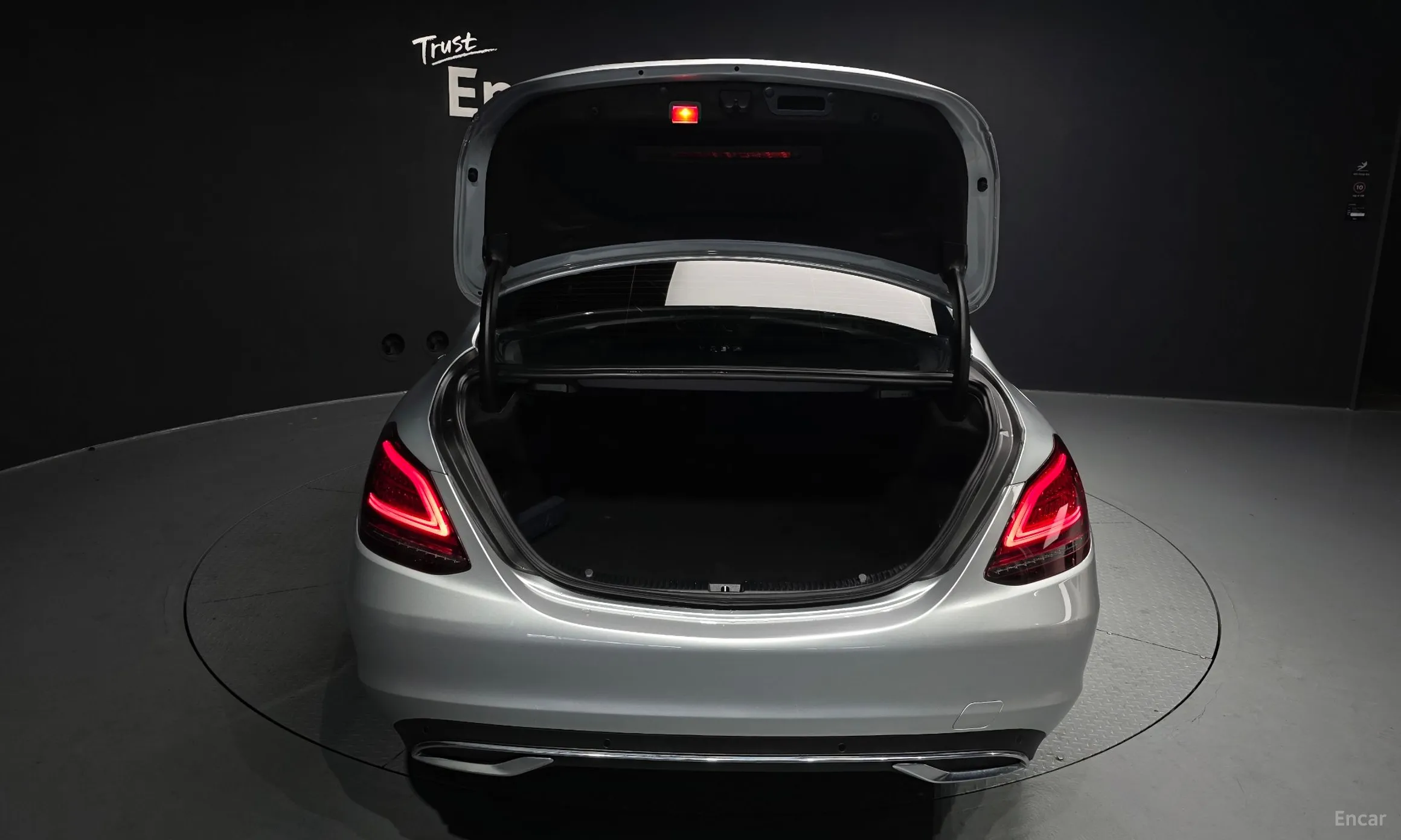 Mercedes Benz C-Class W205 превью 20
