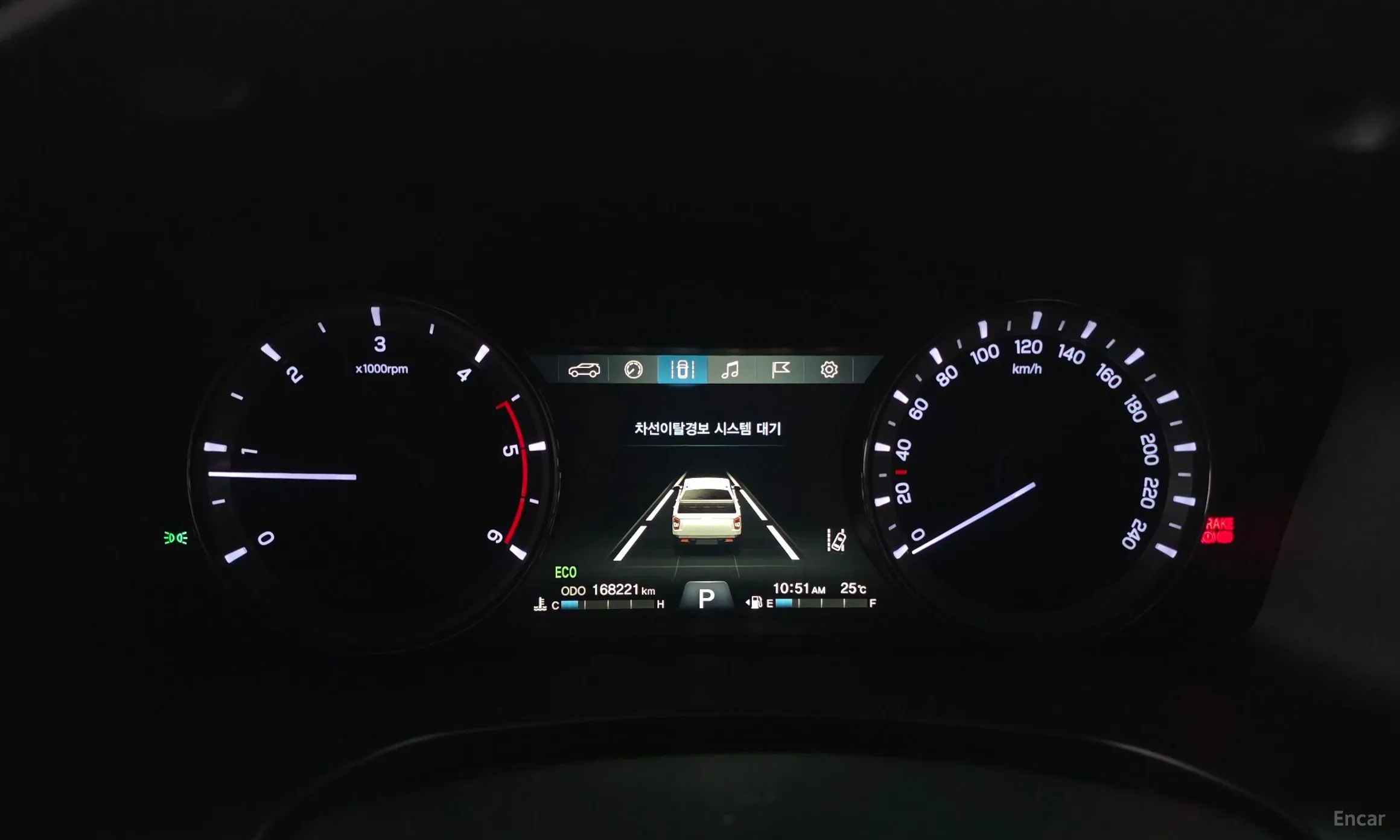 KG Mobility (SsangYong) Rexton Sports превью 8