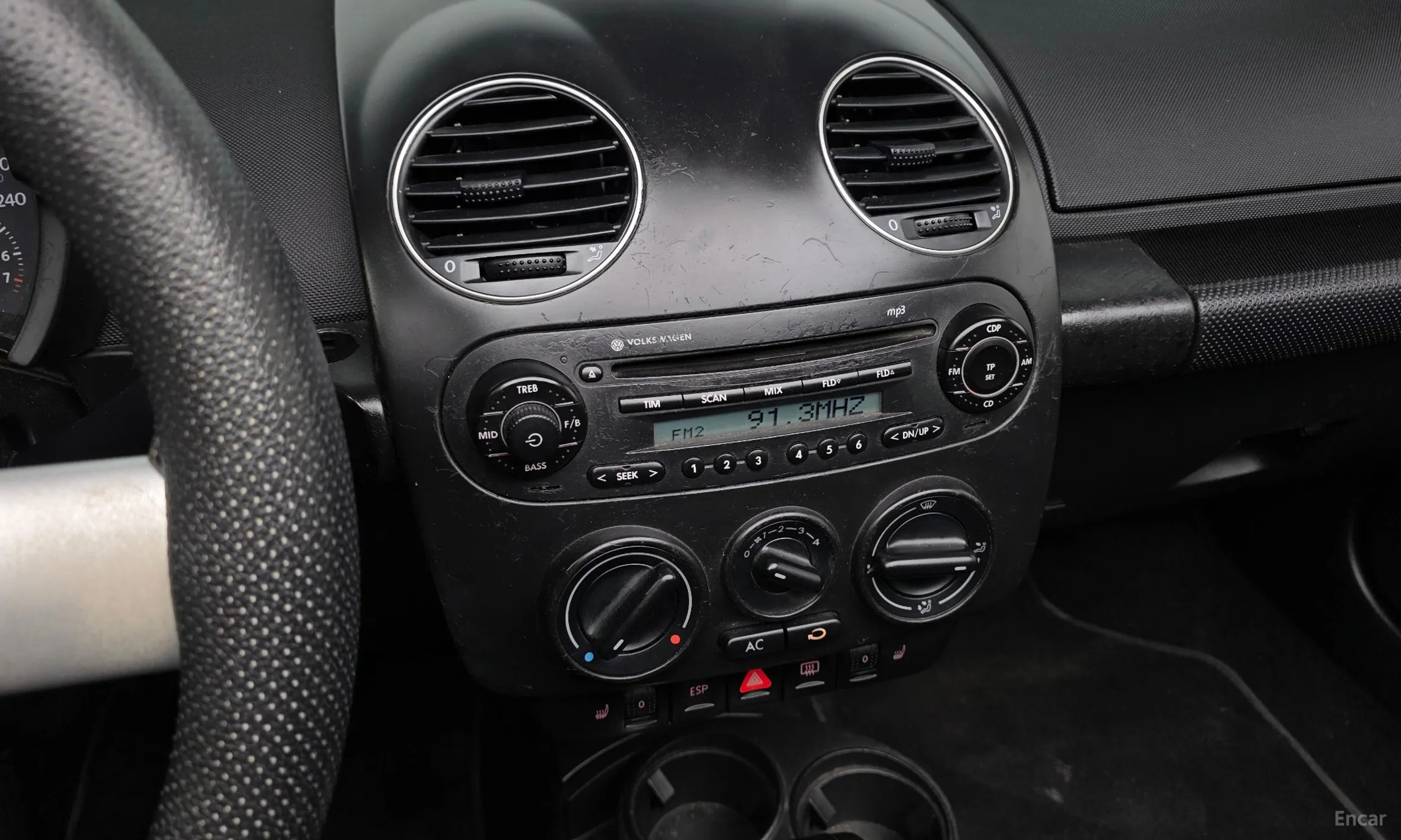 Volkswagen New Beetle превью 13