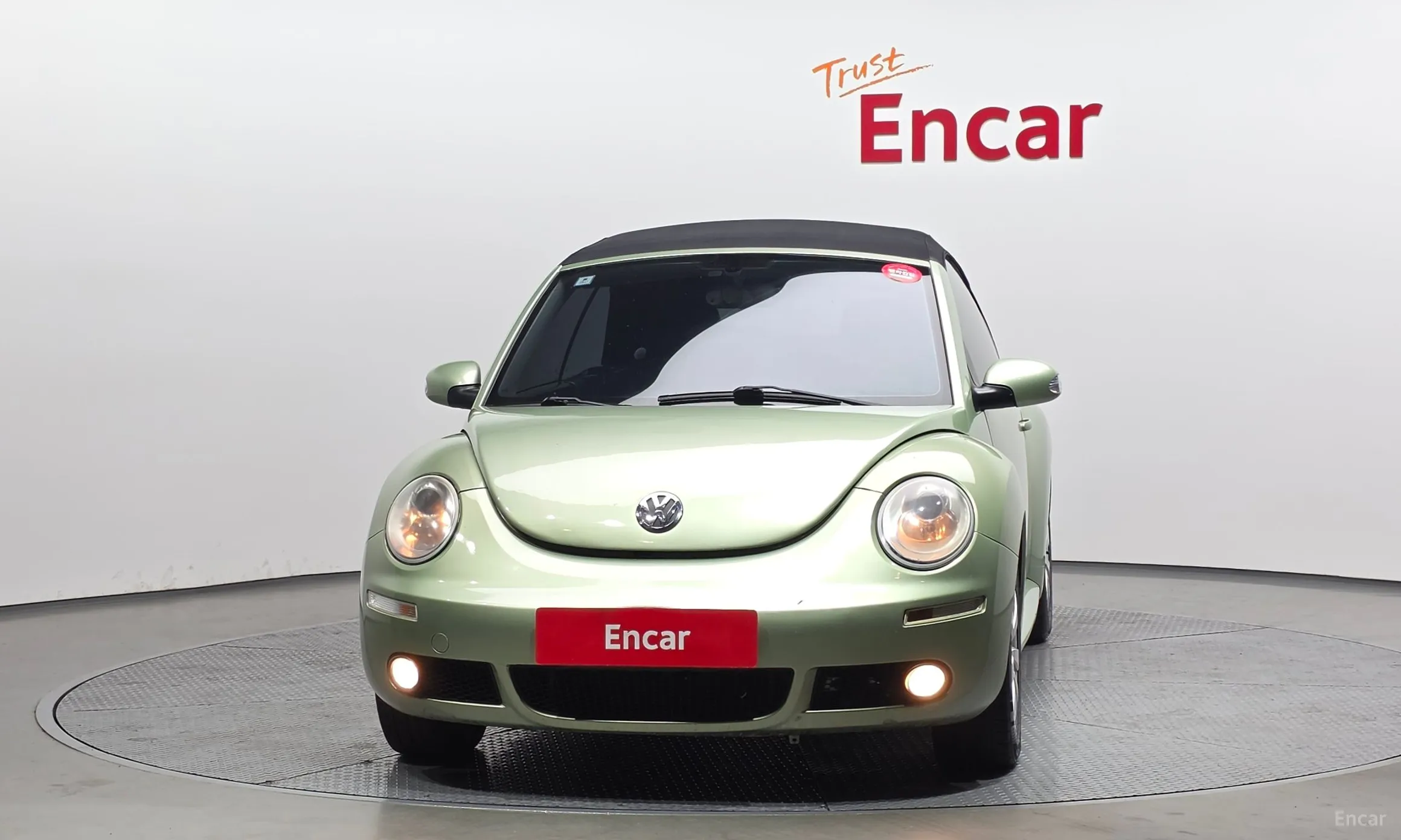 Volkswagen New Beetle превью 3