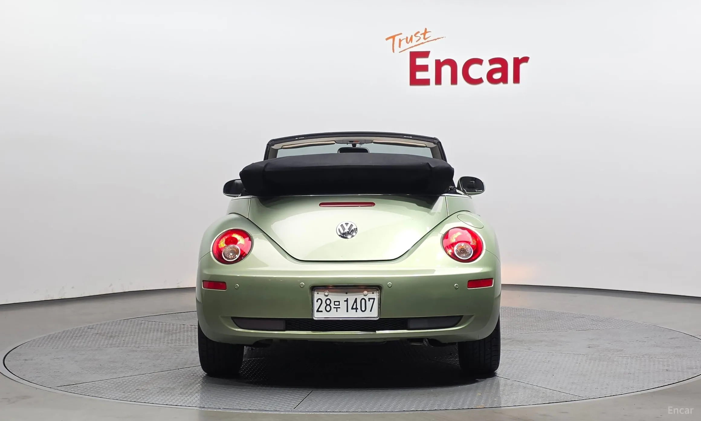 Volkswagen New Beetle превью 4