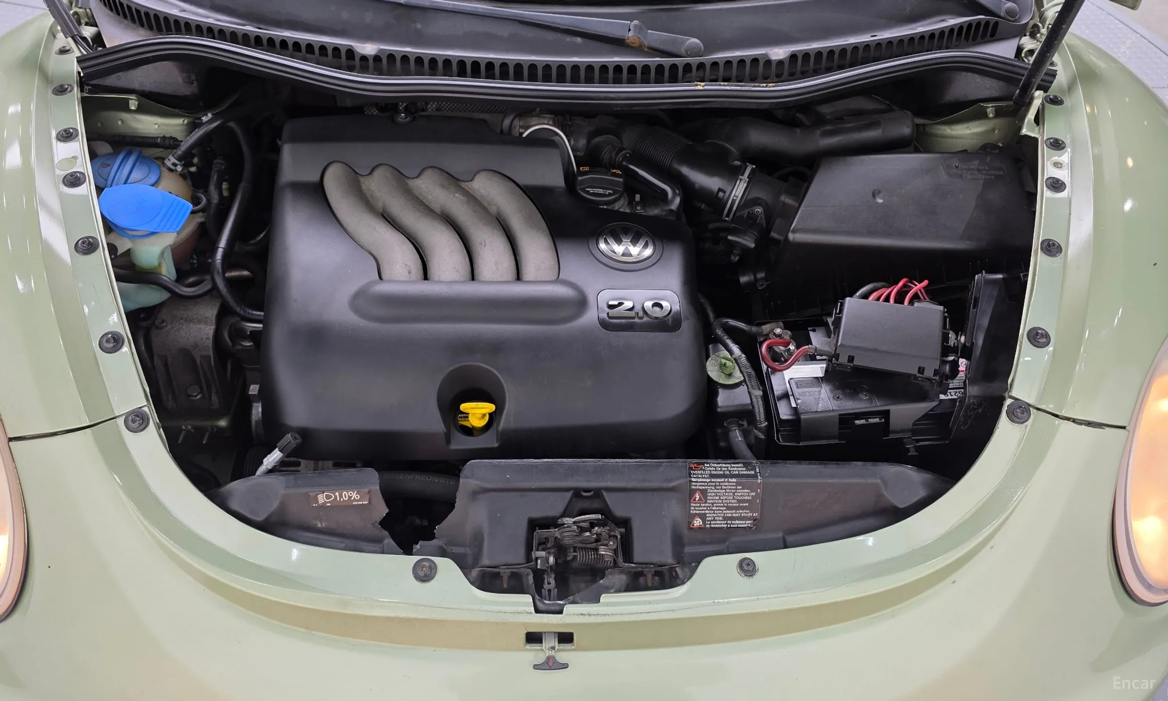 Volkswagen New Beetle превью 6