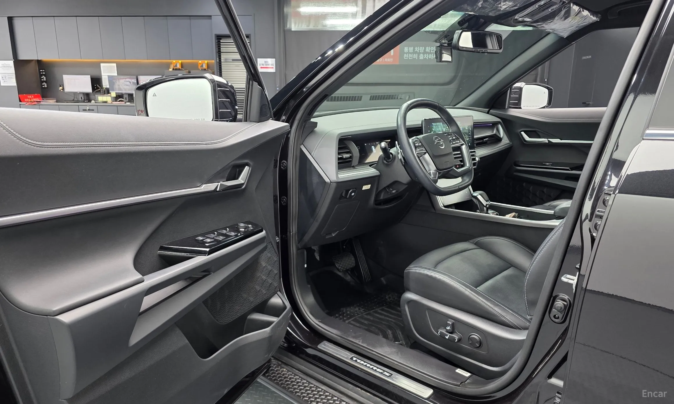 KG Mobility (SsangYong) Torres превью 10