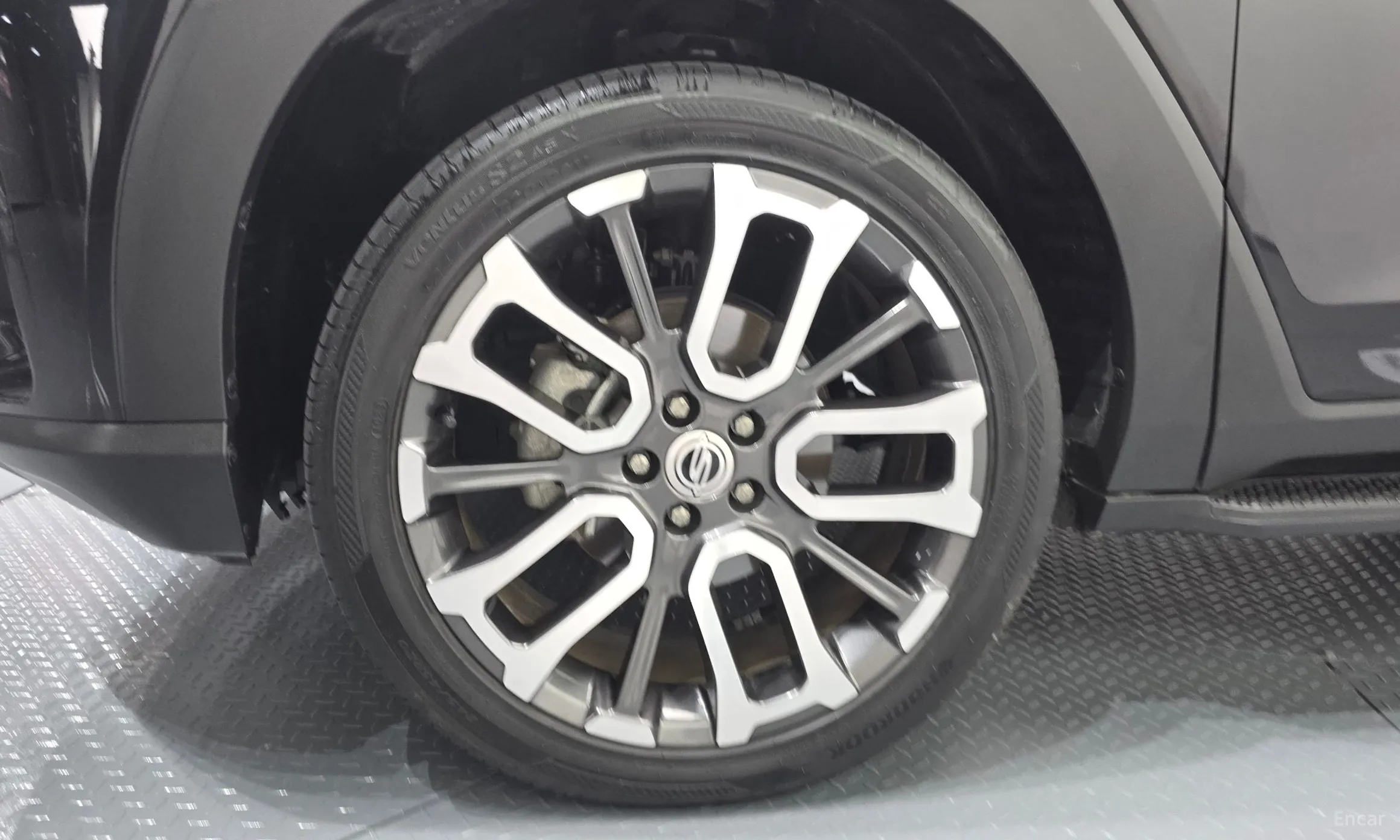 KG Mobility (SsangYong) Torres превью 5