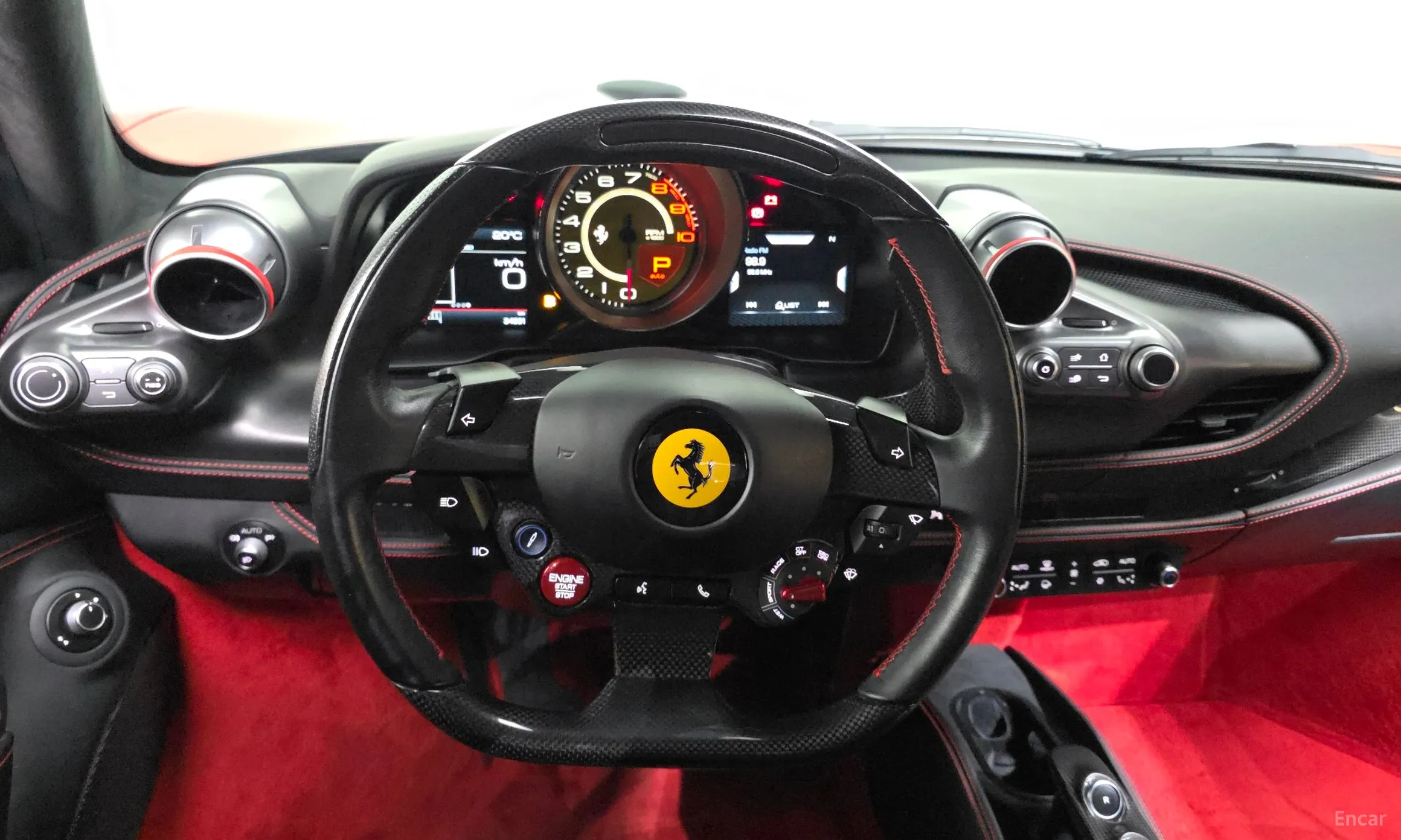 Ferrari F8 Tributo превью 14