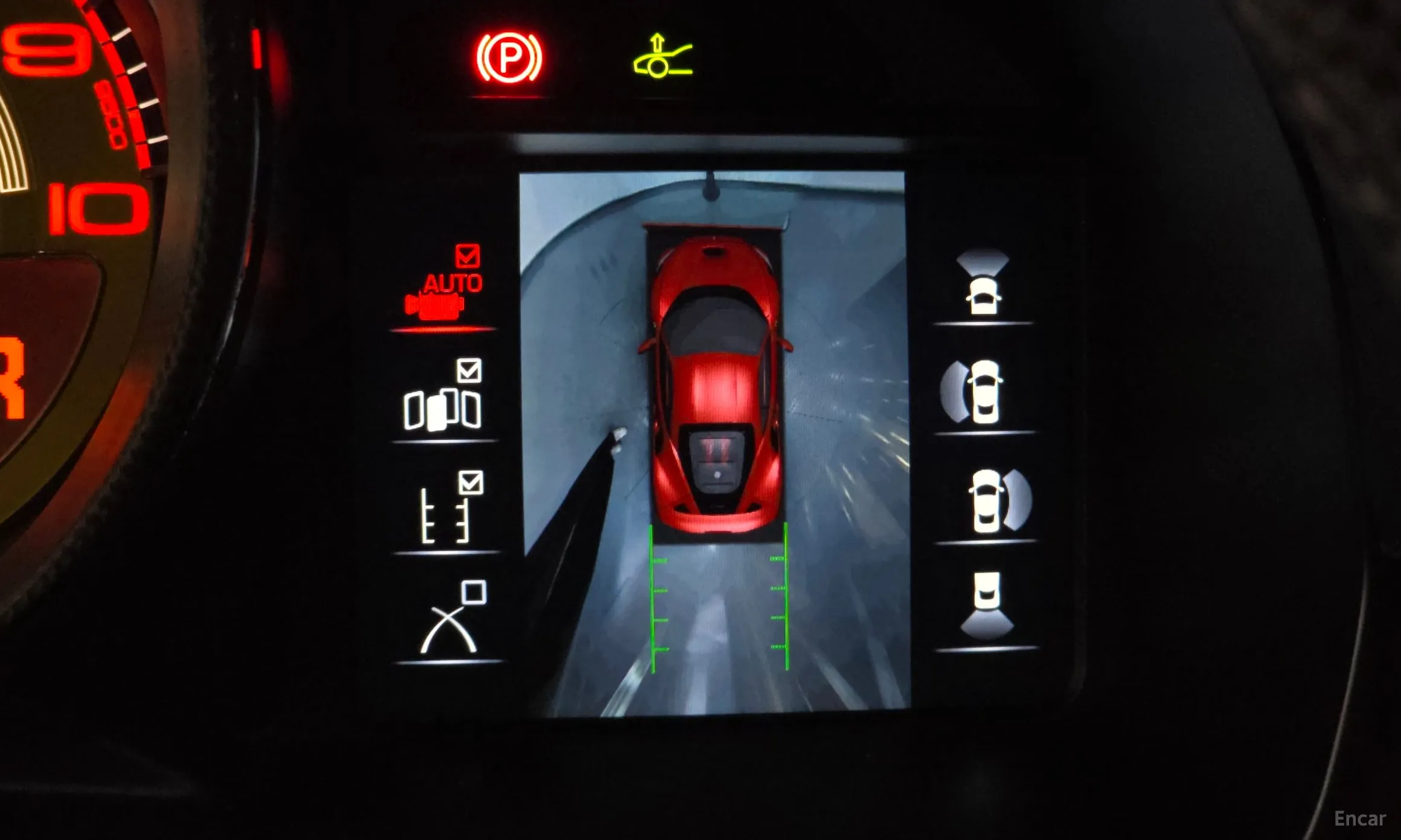 Ferrari F8 Tributo превью 16