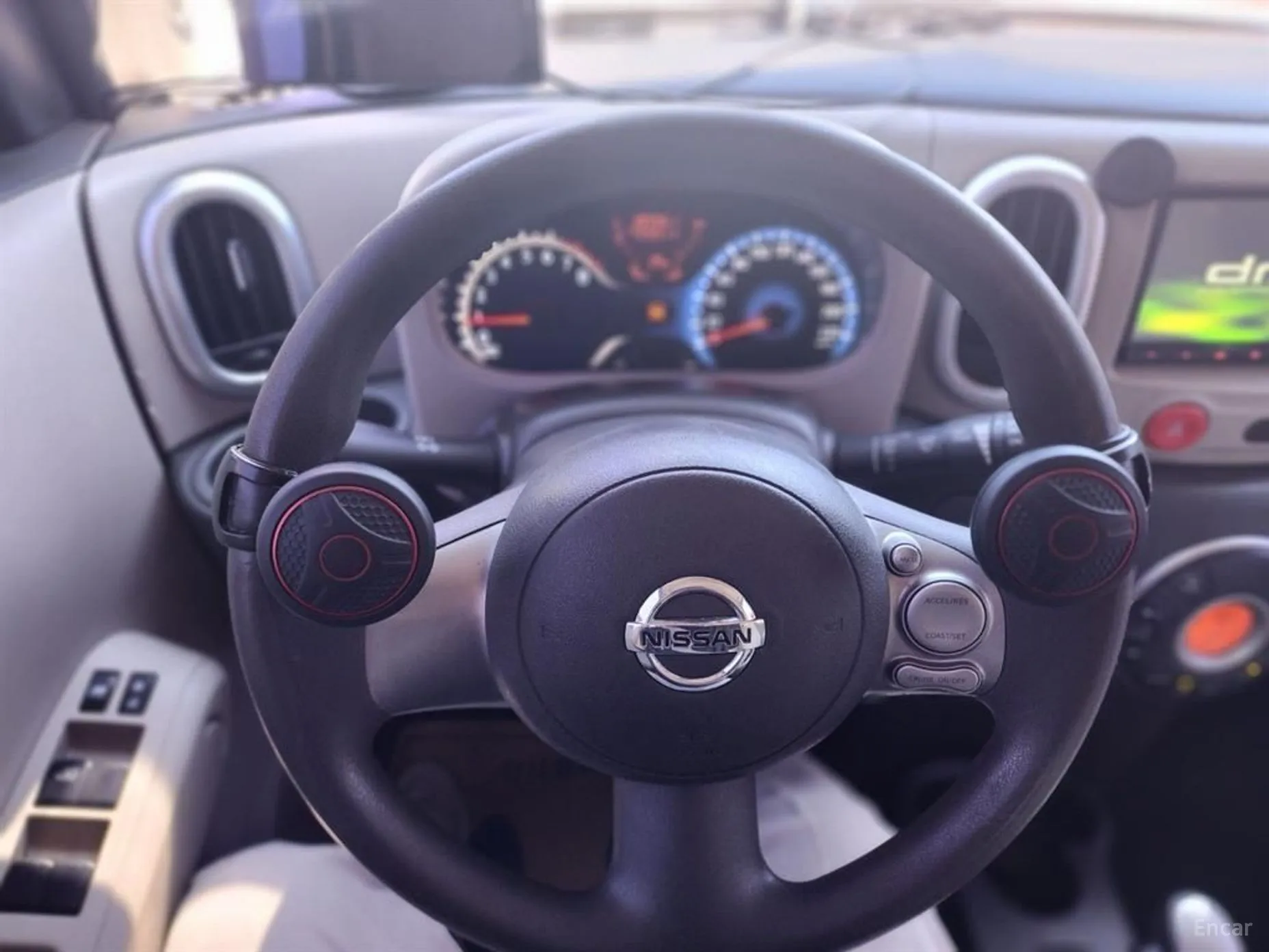 Nissan Cube превью 11