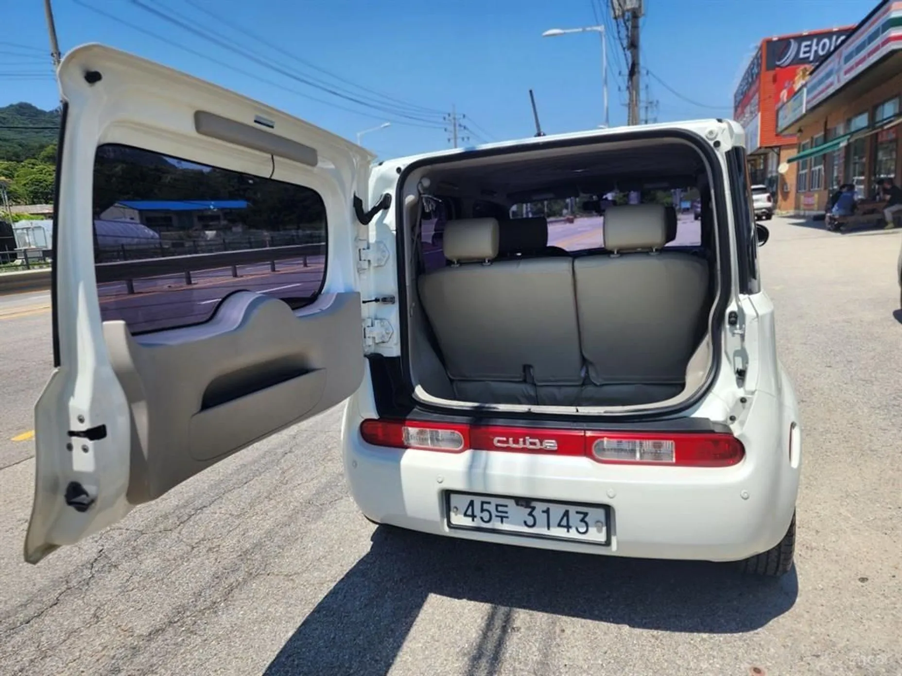 Nissan Cube превью 19