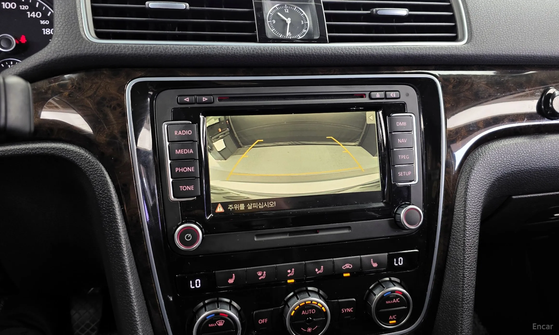 Volkswagen The New Passat превью 15