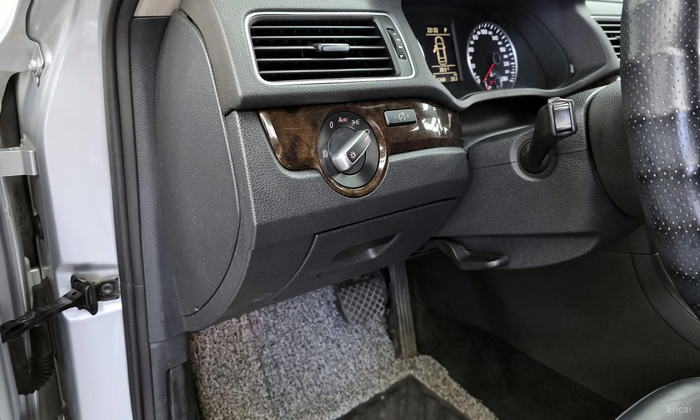 Volkswagen The New Passat превью 17