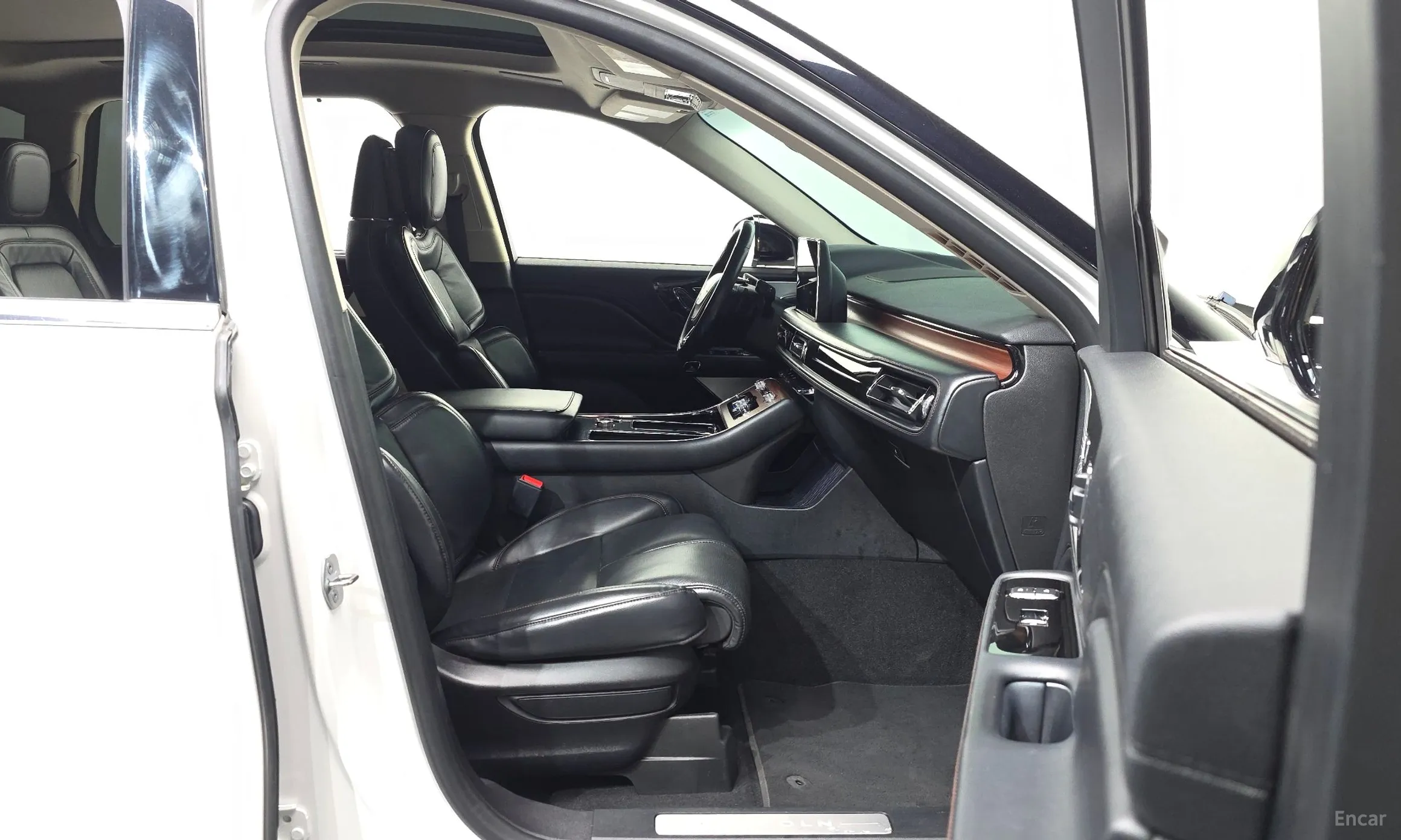 Lincoln Aviator 2nd Generation превью 11