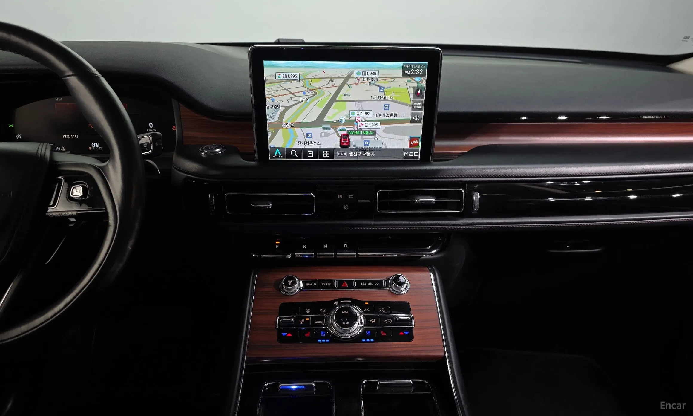 Lincoln Aviator 2nd Generation превью 14